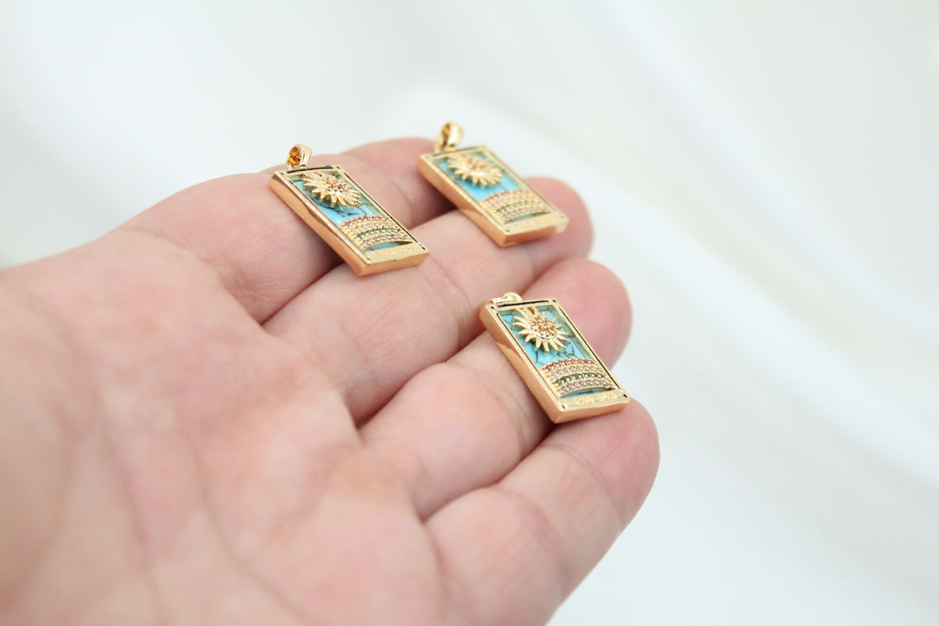 İthal Tarot Kolye Ucu Altın(The Sun)