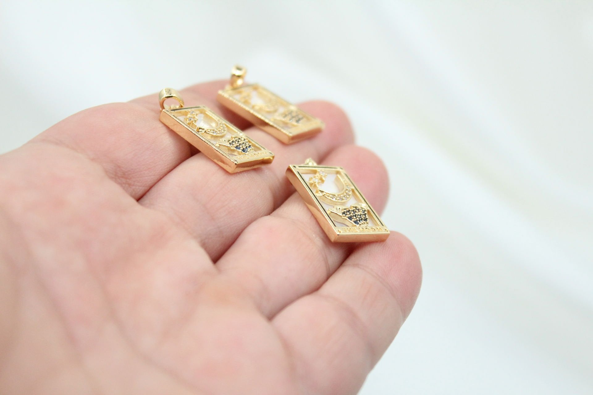 İthal Tarot Kolye Ucu Altın(The Moon)