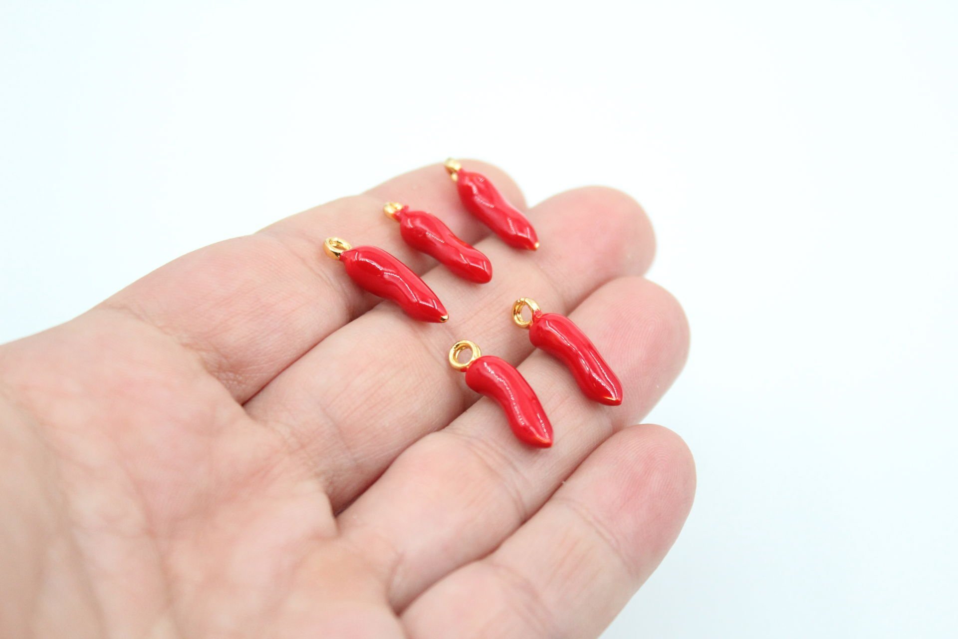 Altın Kaplama Biber Kolye Ucu