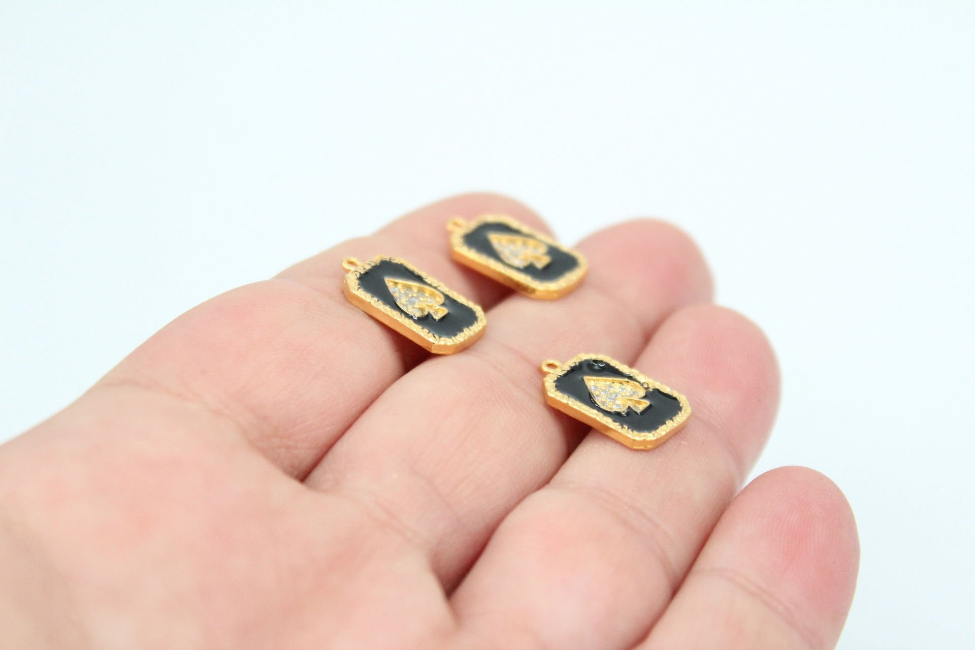 Altın Kaplama Mineli Zirkonlu Oyun Kartı Maça