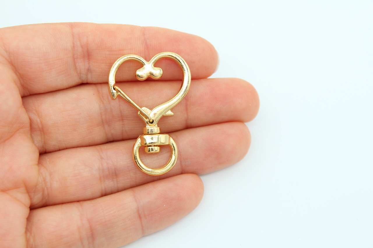 Altın Kap. Büyük Kalp Anahtarlık