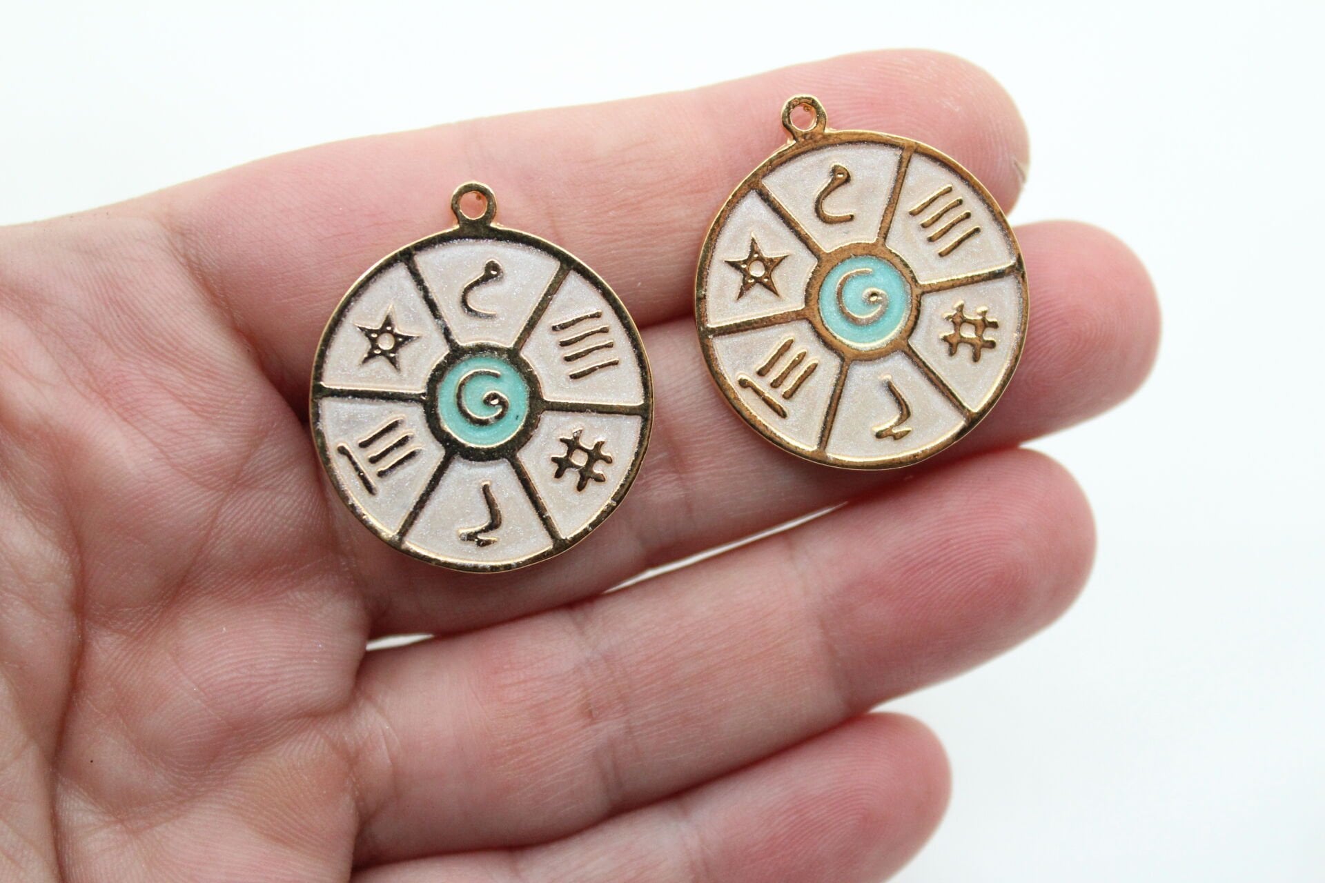 Altın Kaplama Çoklu Sembol Şans Kolyesi