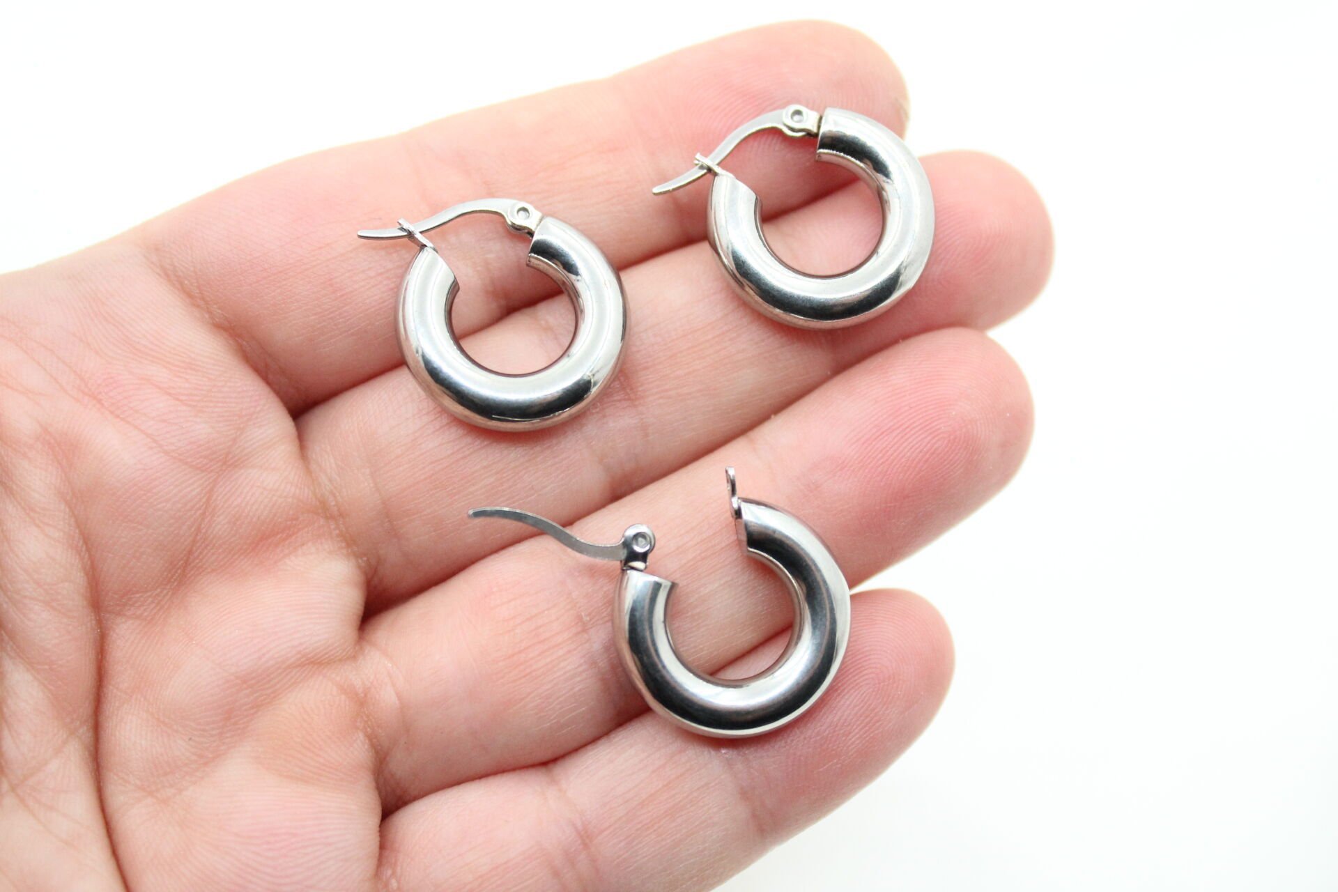 Çengelli Kalın Çelik Küpe