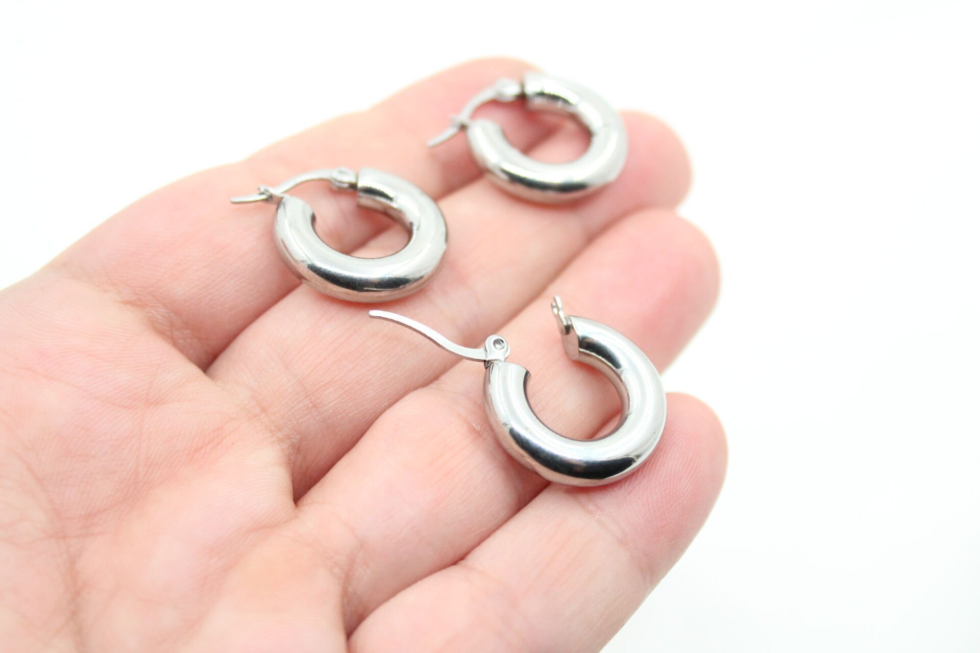 Çengelli Kalın Çelik Küpe