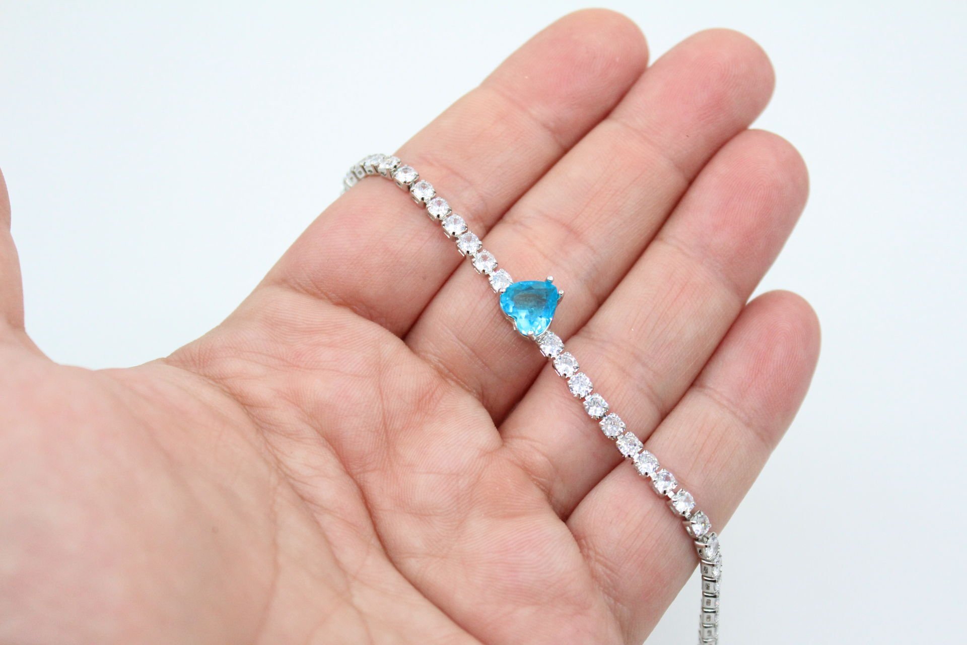 Rodyum Kaplama Mavi Kalpli Su Yolu Bileklik