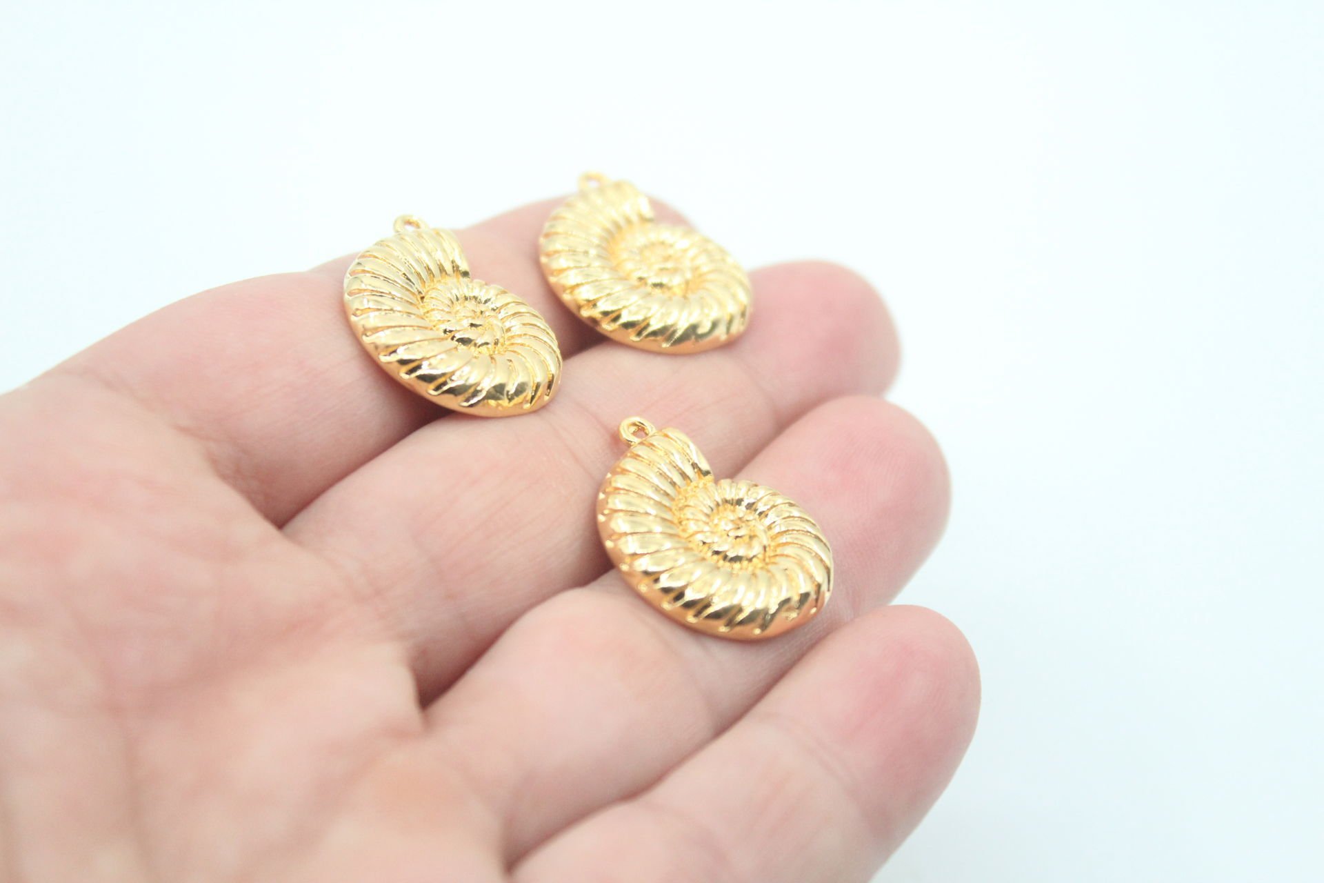 Altın Kaplama Döküm Desenli Salyangoz