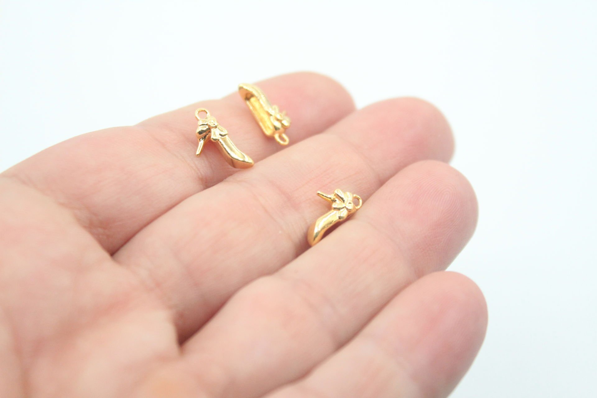 Altın Kaplama Döküm Fiyonklu Ayakkabı