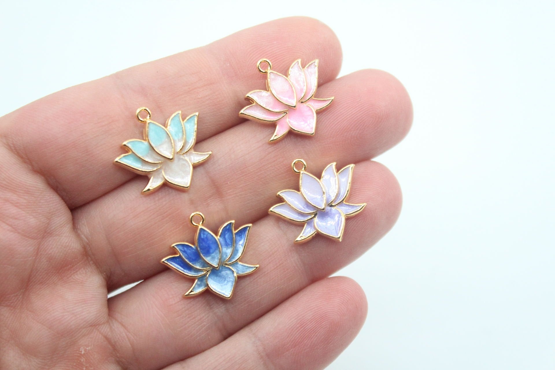 Altın Kaplama Mineli Lotus Çiçeği