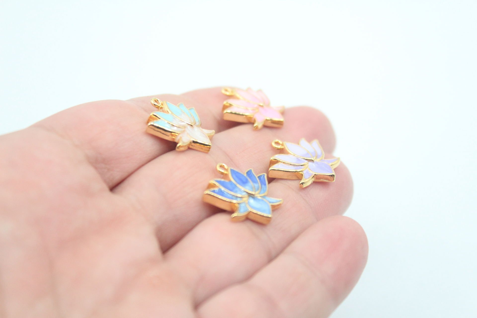 Altın Kaplama Mineli Lotus Çiçeği