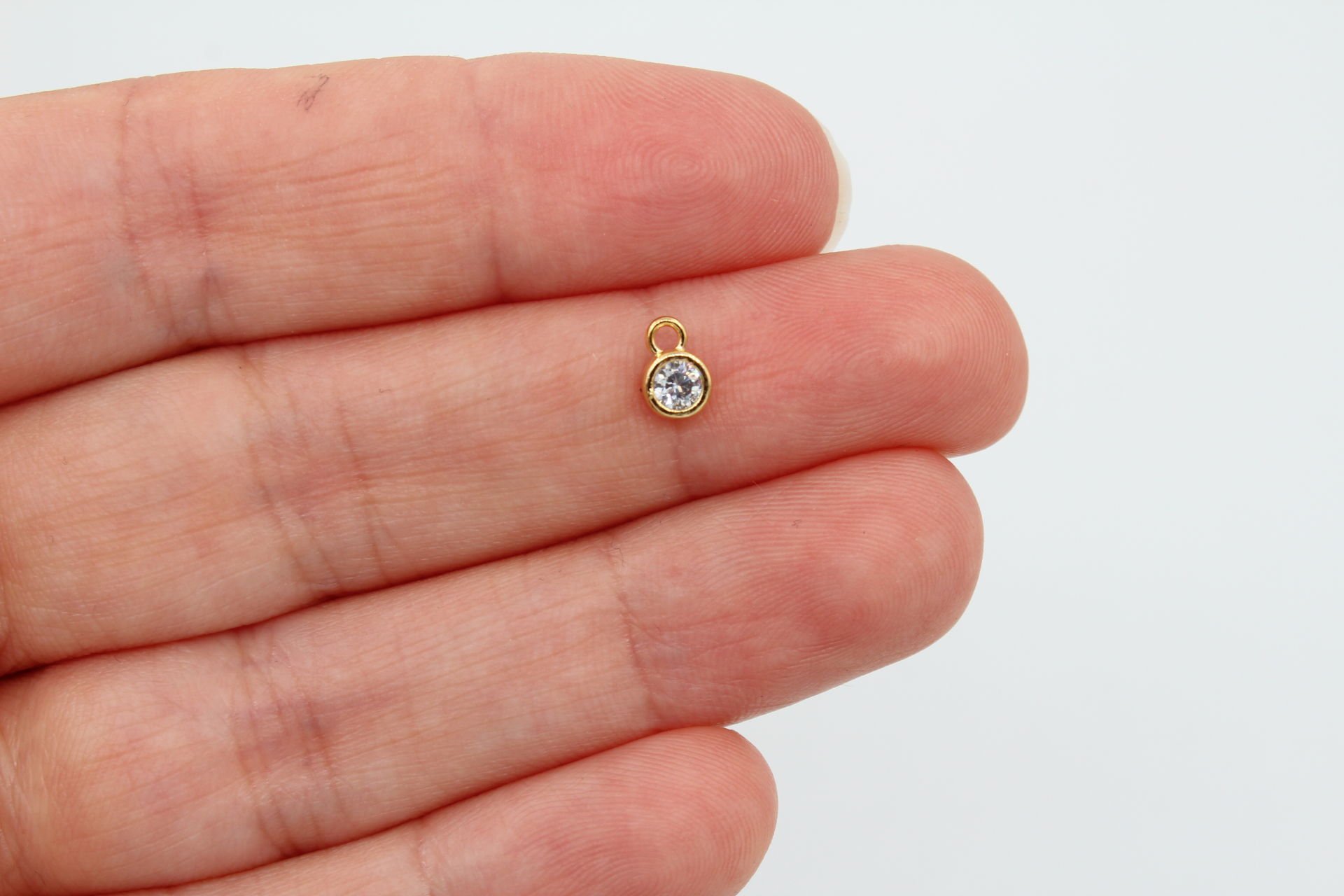 Altın Kaplama Yuvarlak Mini Taşlı Uç