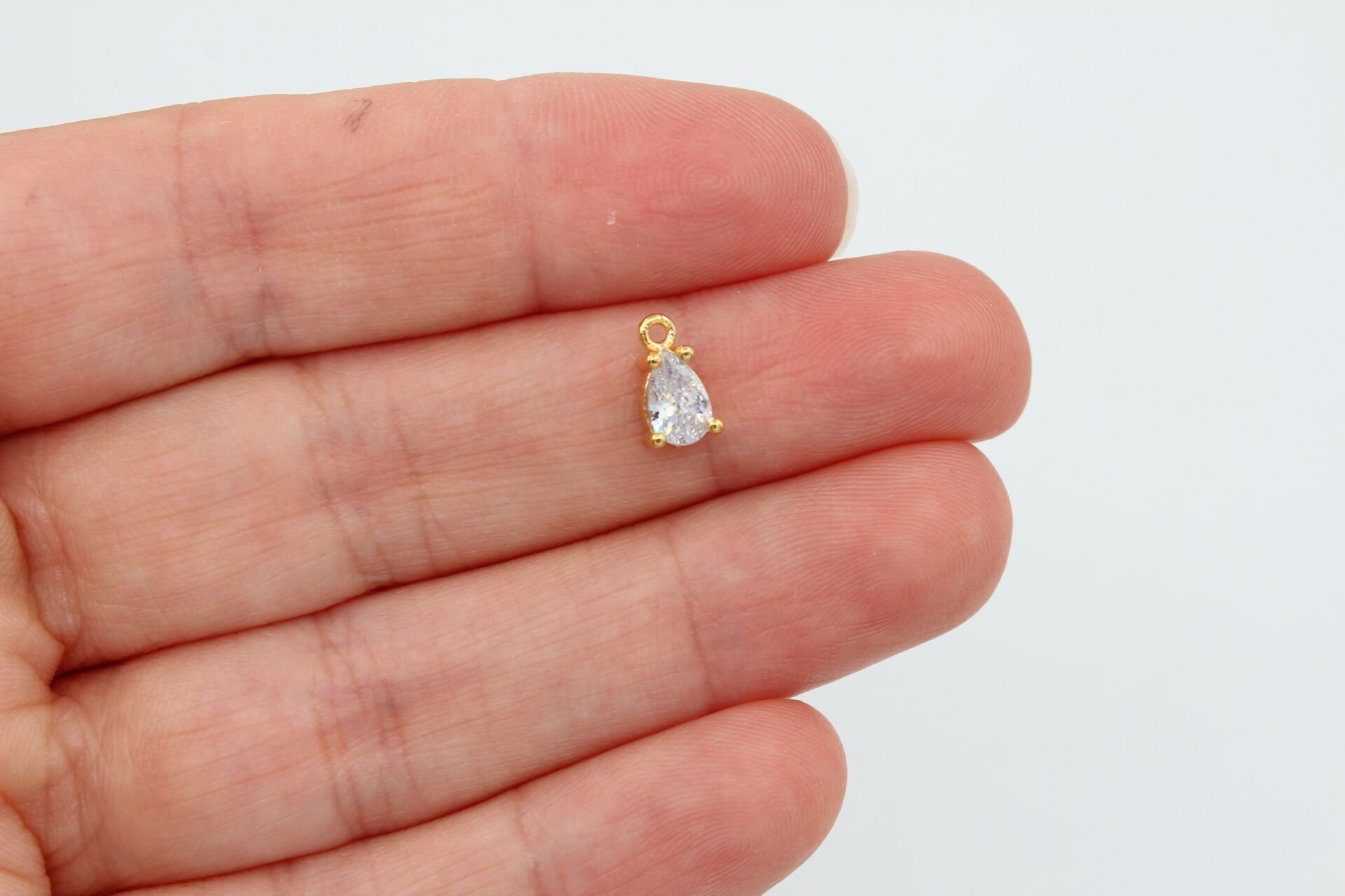 Altın Kaplama Damla Taşlı Uç