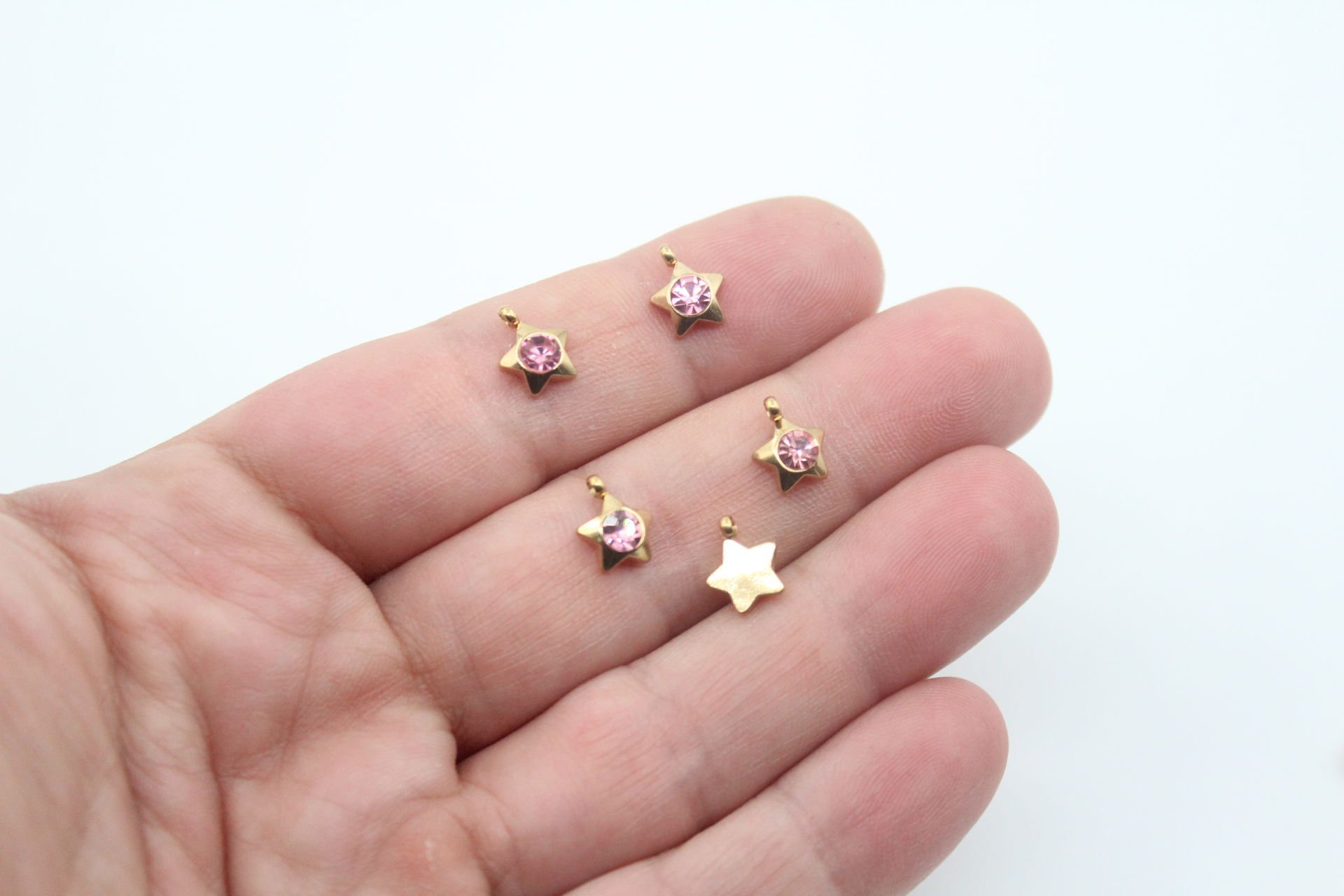 Yıldız Yuvarlak Taşlı Çelik Kolye Ucu Pembe
