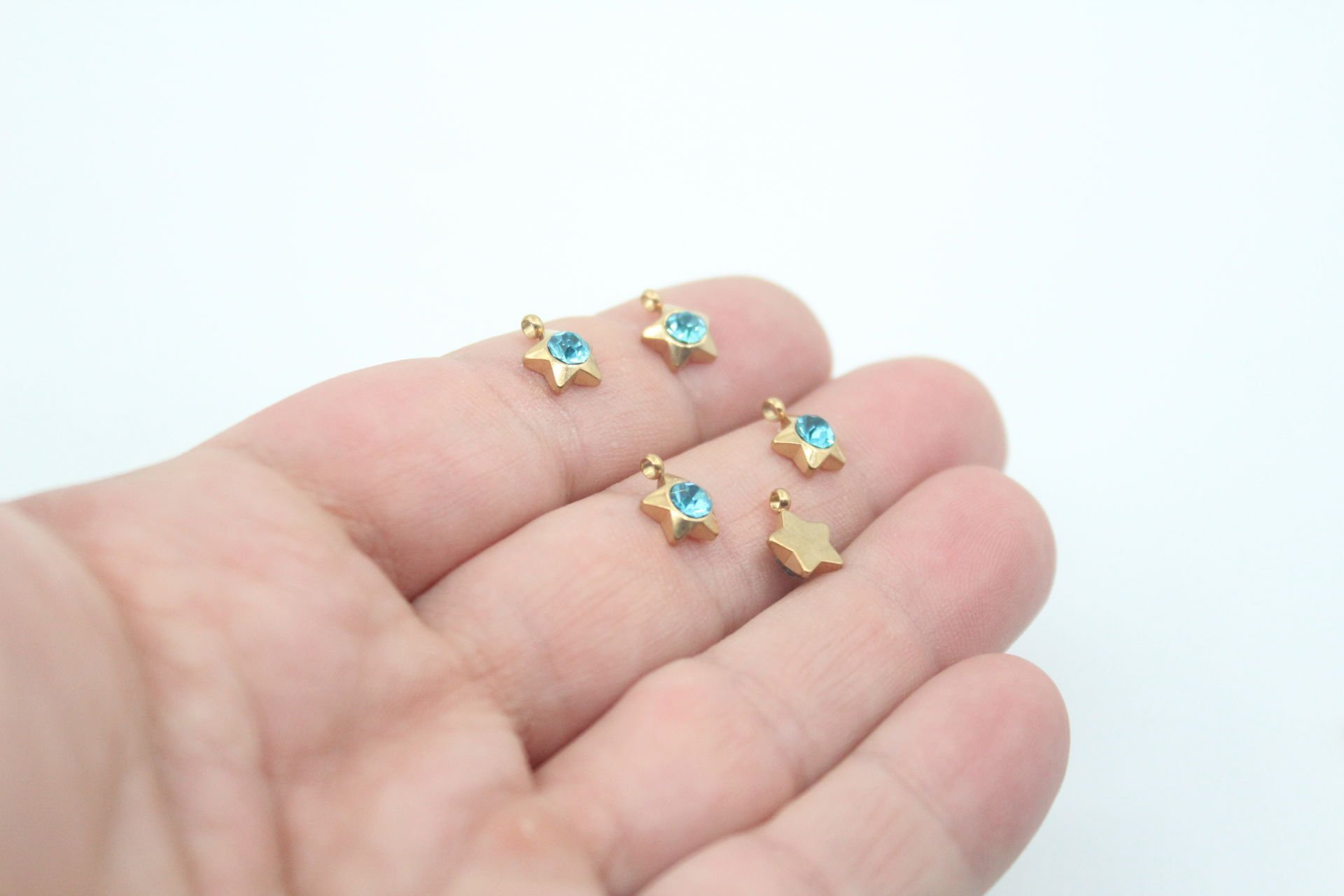 Yıldız Yuvarlak Taşlı Çelik Kolye Ucu Mavi