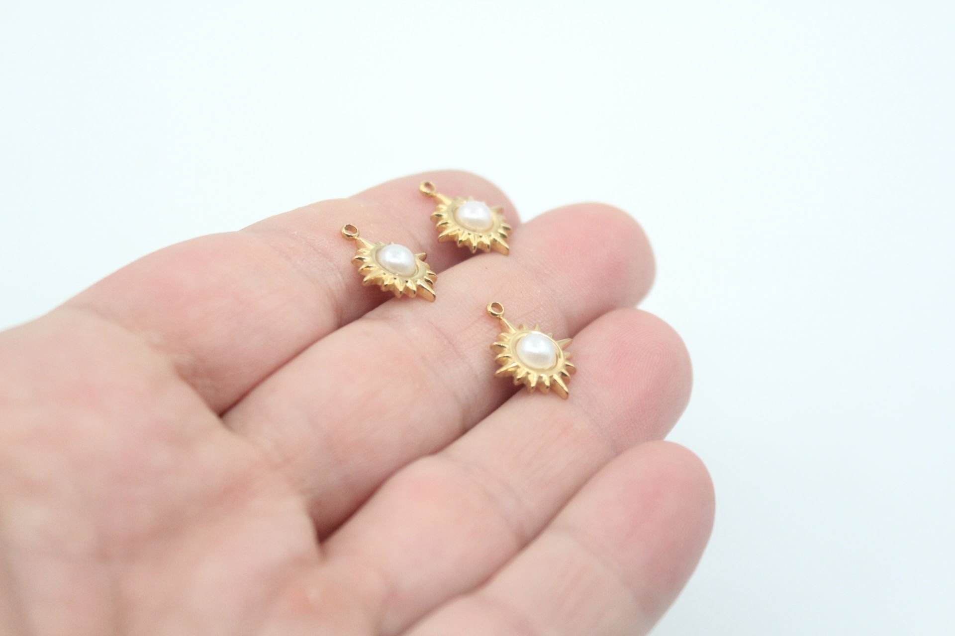 İncili Yıldız Çelik Kolye Ucu