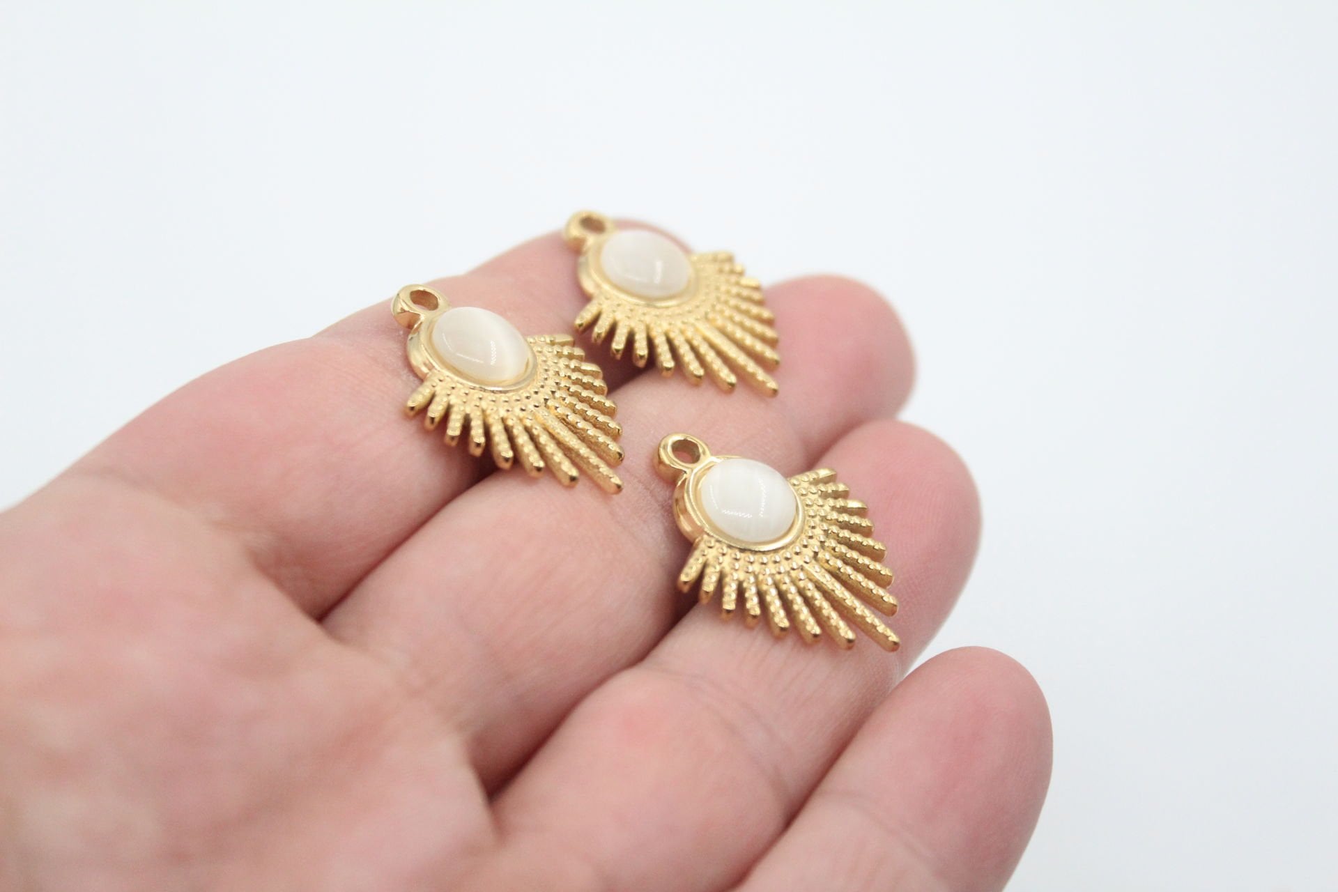 Sedef Taşlı Küçük Yelpaze Çelik Kolye Ucu