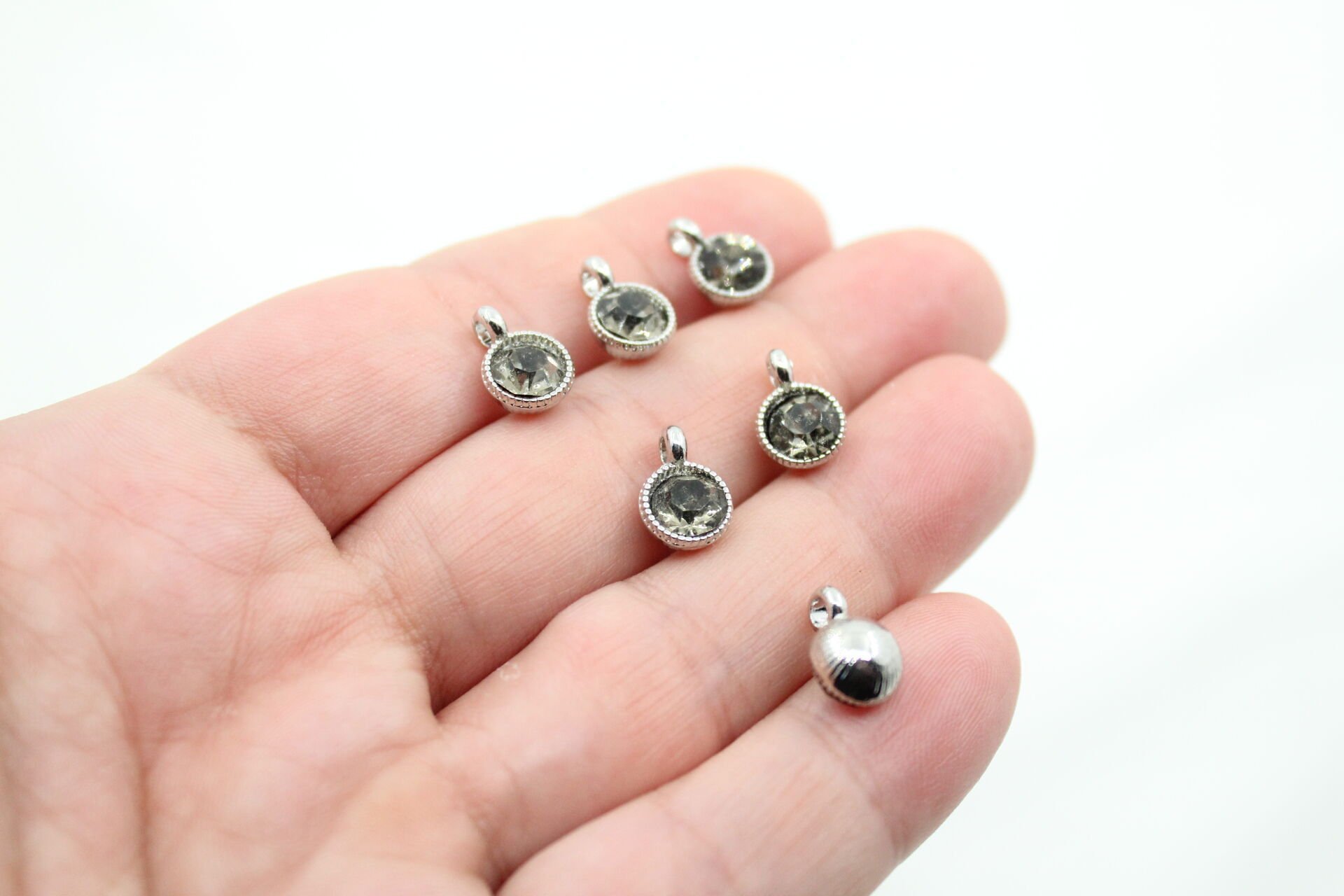 Rodyum Kaplama Tek Taş Sallantı Aparat Gri