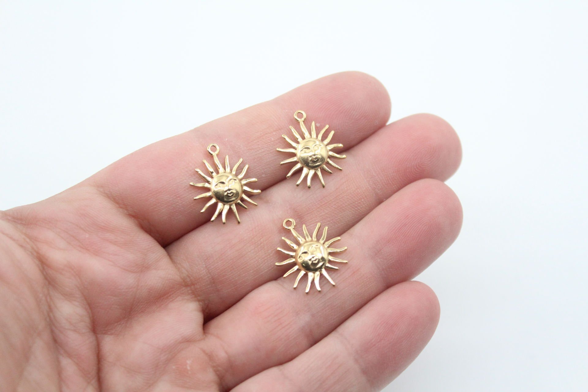 Küçük Güneş Çelik Kolye Ucu