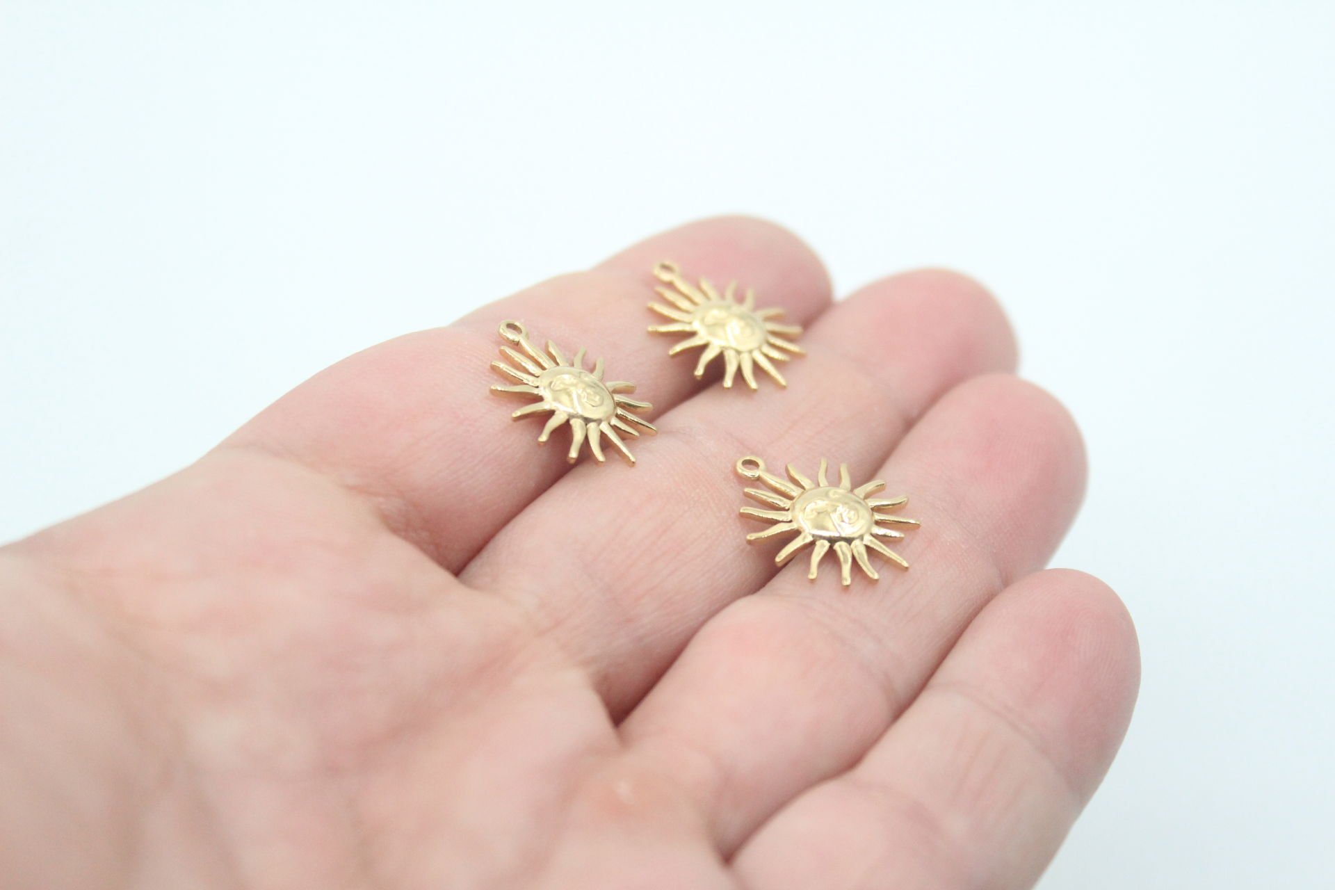 Küçük Güneş Çelik Kolye Ucu