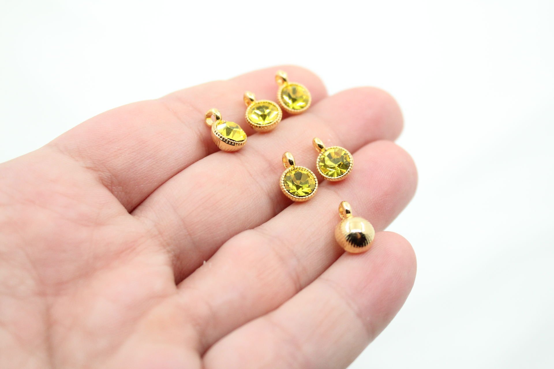 Altın Kaplama Tek Taş Sallantı Aparat Sarı