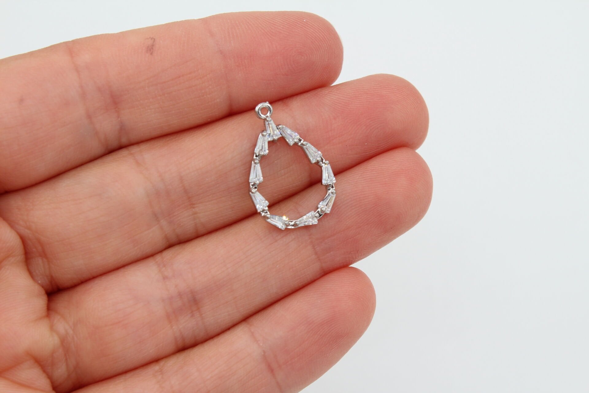 Rodyum Kaplama Baget Taşlı Damla Model