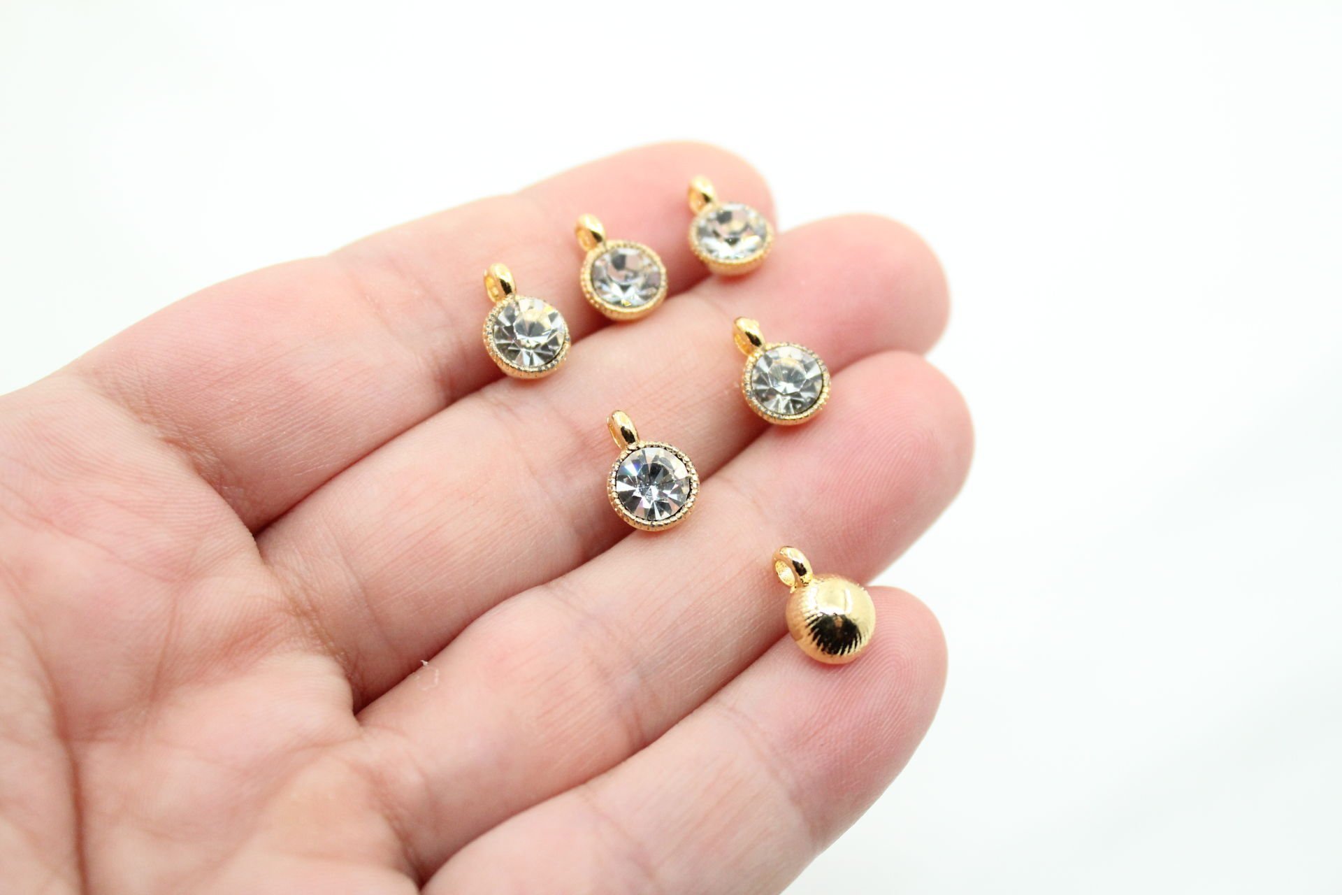 Altın Kaplama Tek Taş Sallantı Aparat Beyaz