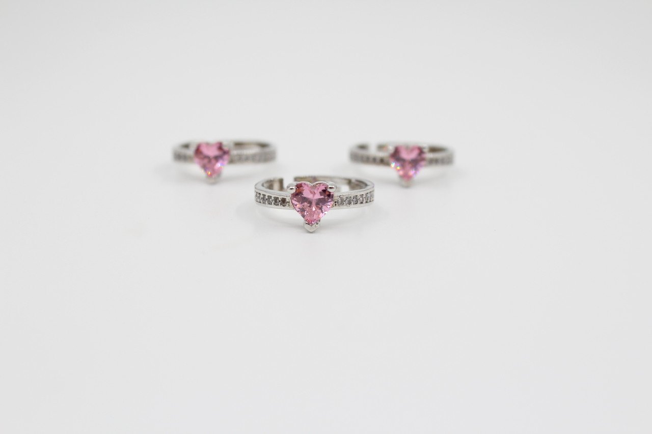 Rodyum Kap. 6mm Pembe Kalp Zirkonlu Yüzük
