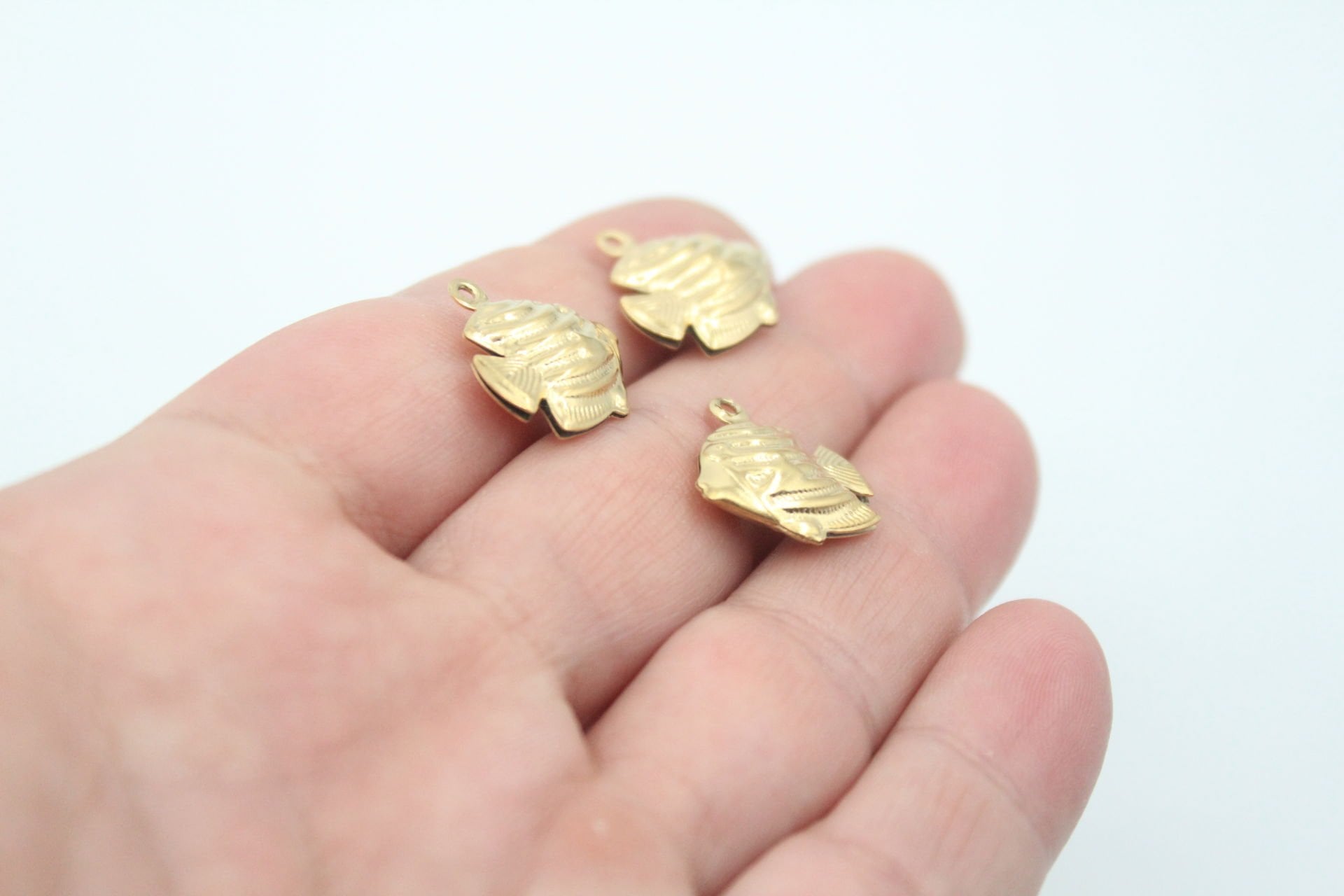 Balık Figürü Çelik Kolye Ucu