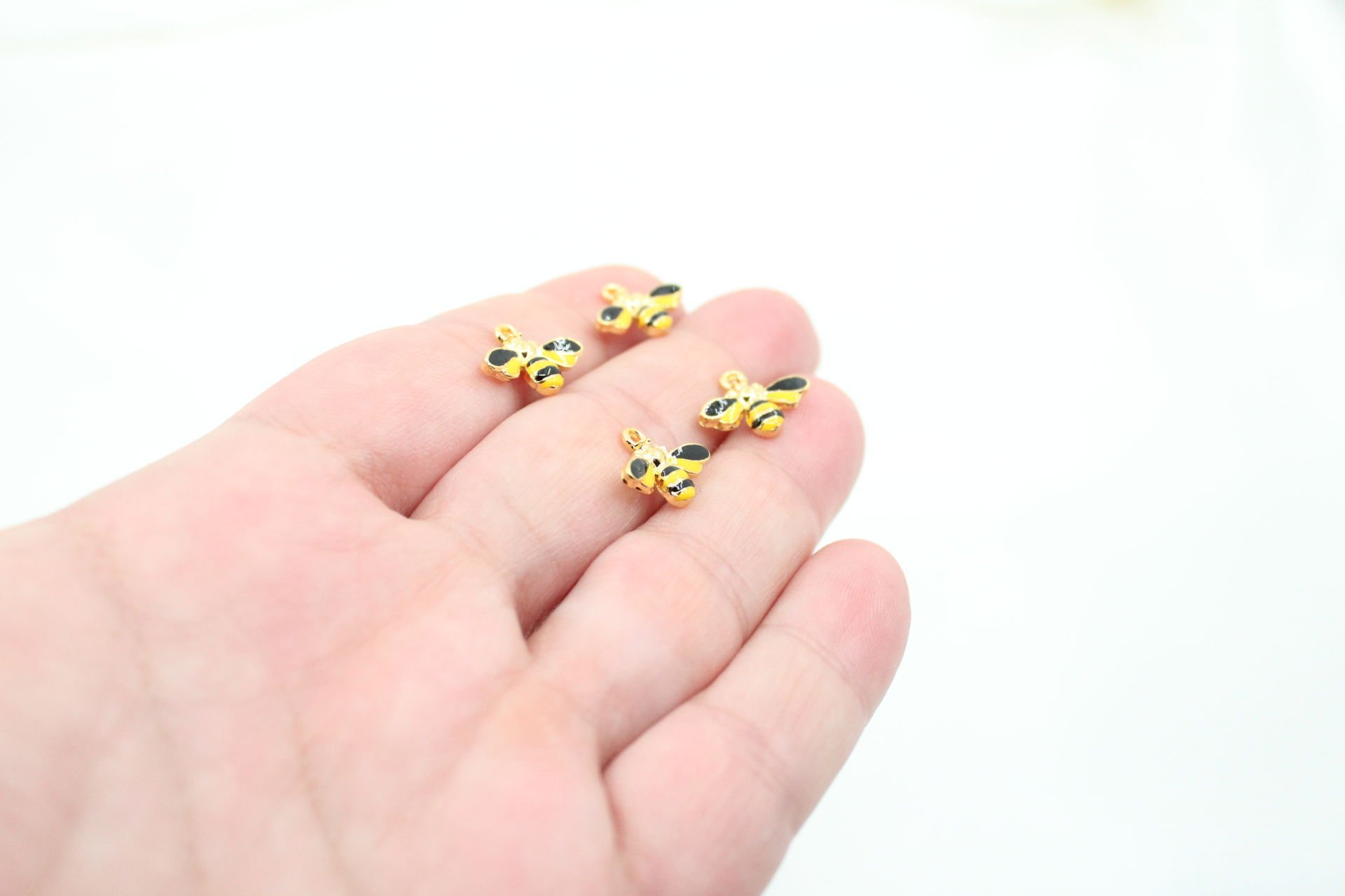 Altın Kaplama Mineli Arı