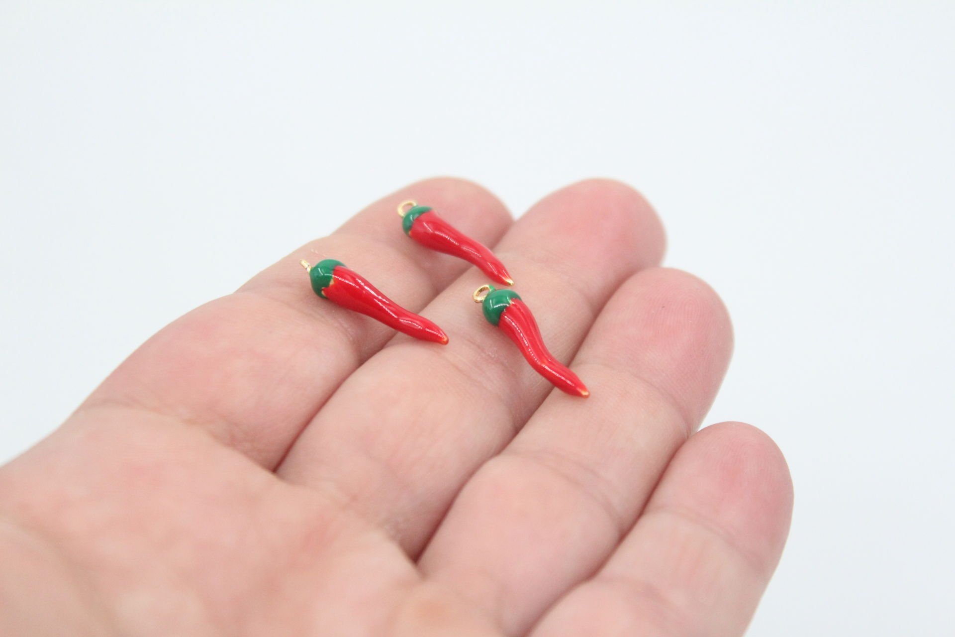 Yeşil Yapraklı Biber Kolye Ucu