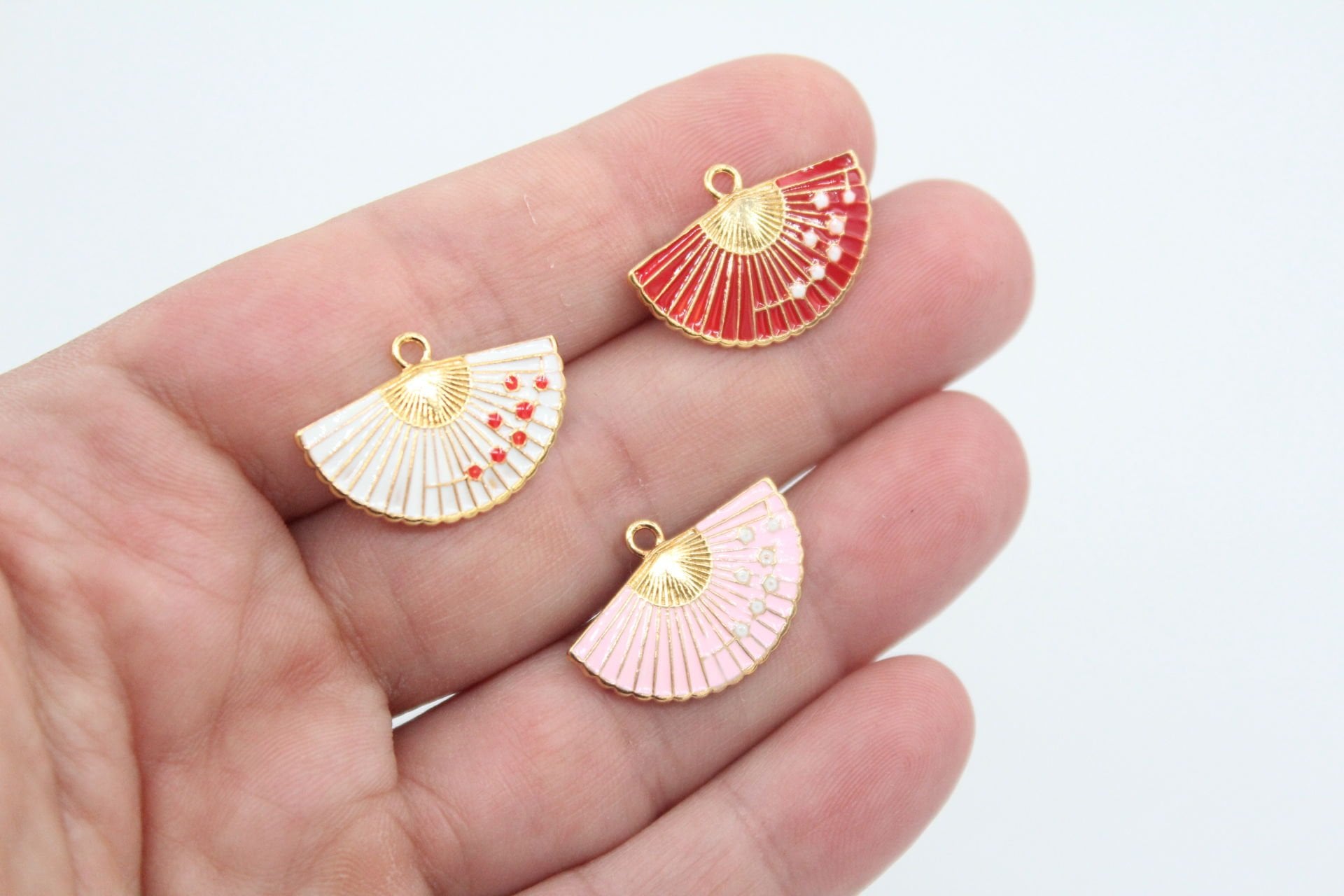 Altın Kaplama Mineli Yelpaze Kolye Ucu