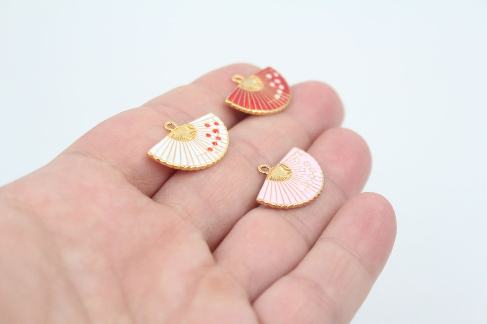 Altın Kaplama Mineli Yelpaze Kolye Ucu