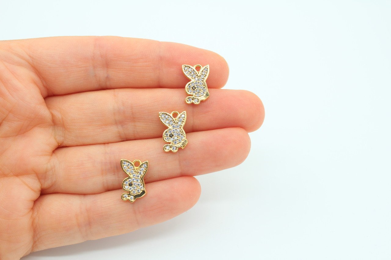 Altın Kap. Beyaz Zirkonlu Tavşan