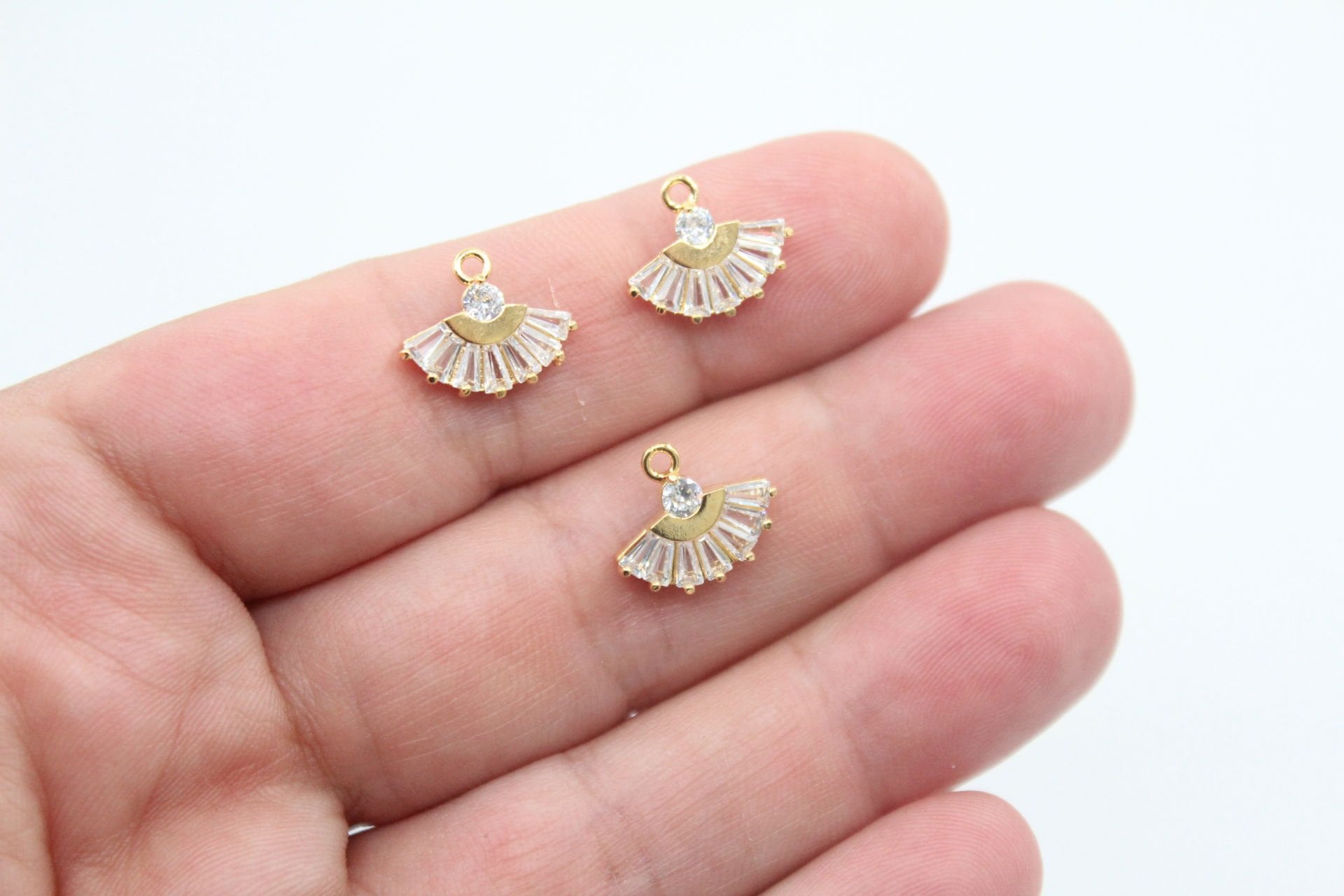 Altın Kaplama Zirkon Baget Taşlı Küçük Yelpaze