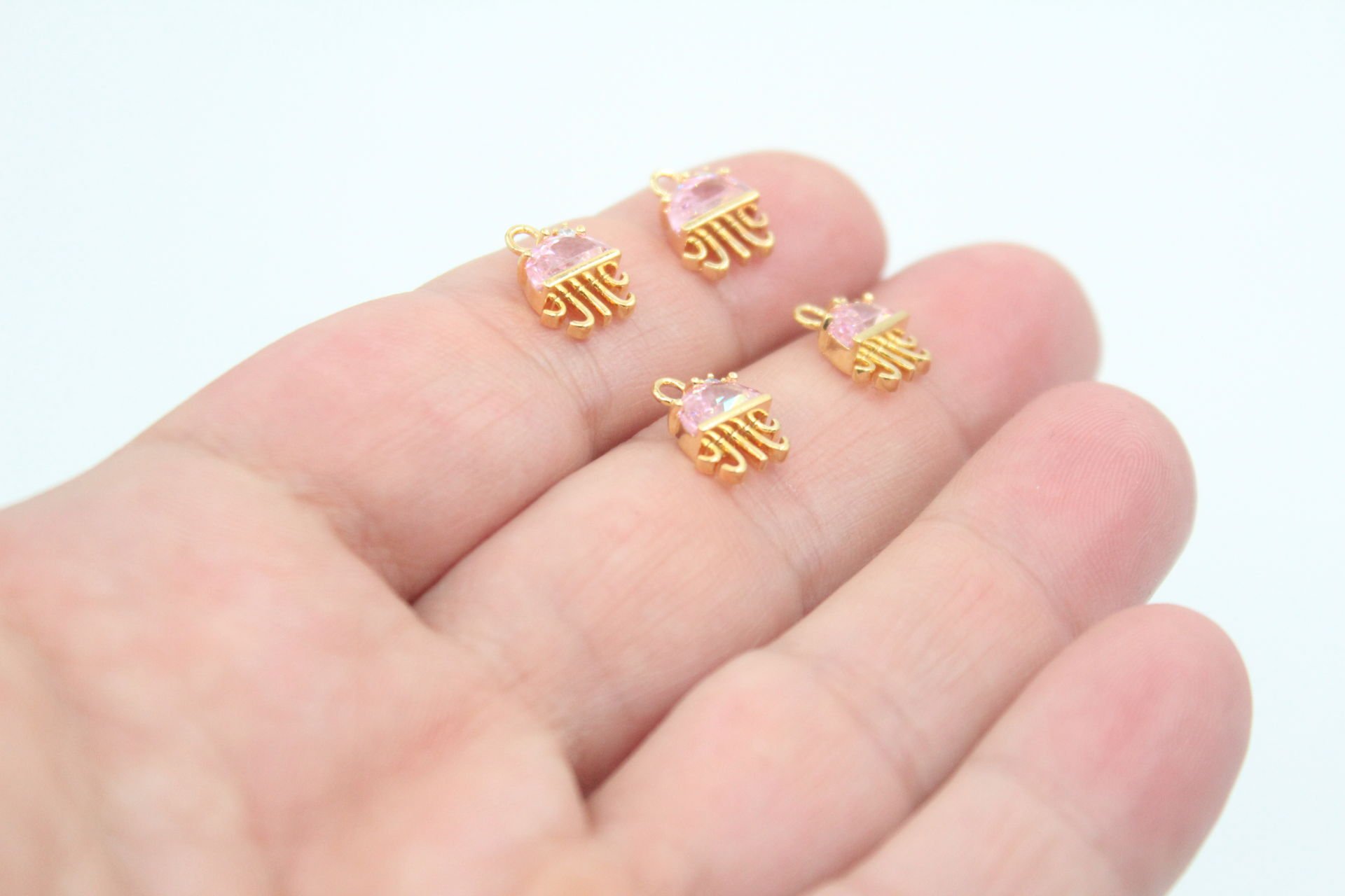 Altın Kaplama Pembe Taşlı Ahtapot Kolye Ucu