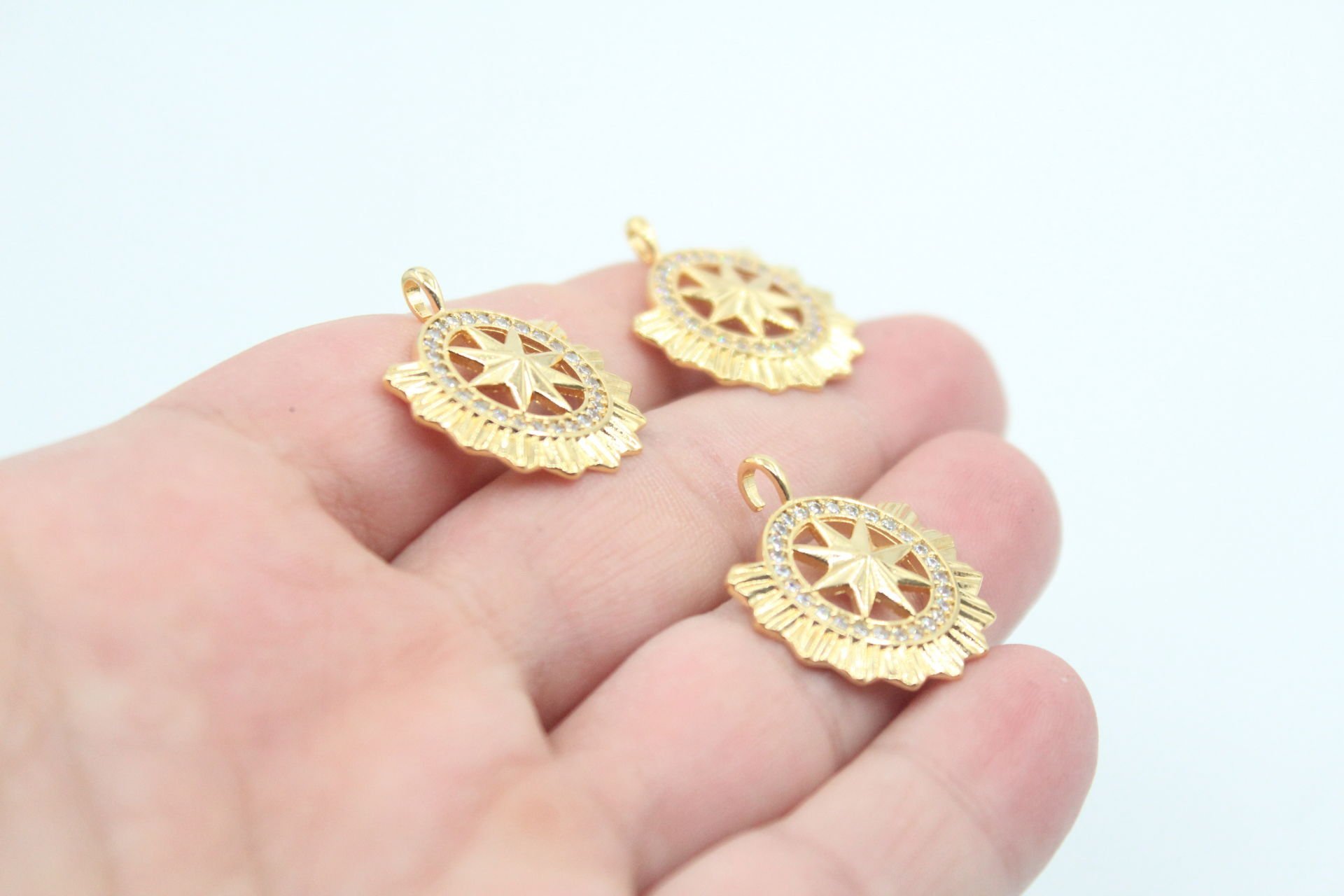 Altın Kaplama Yuvarlak Yıldızlı Kolye Ucu