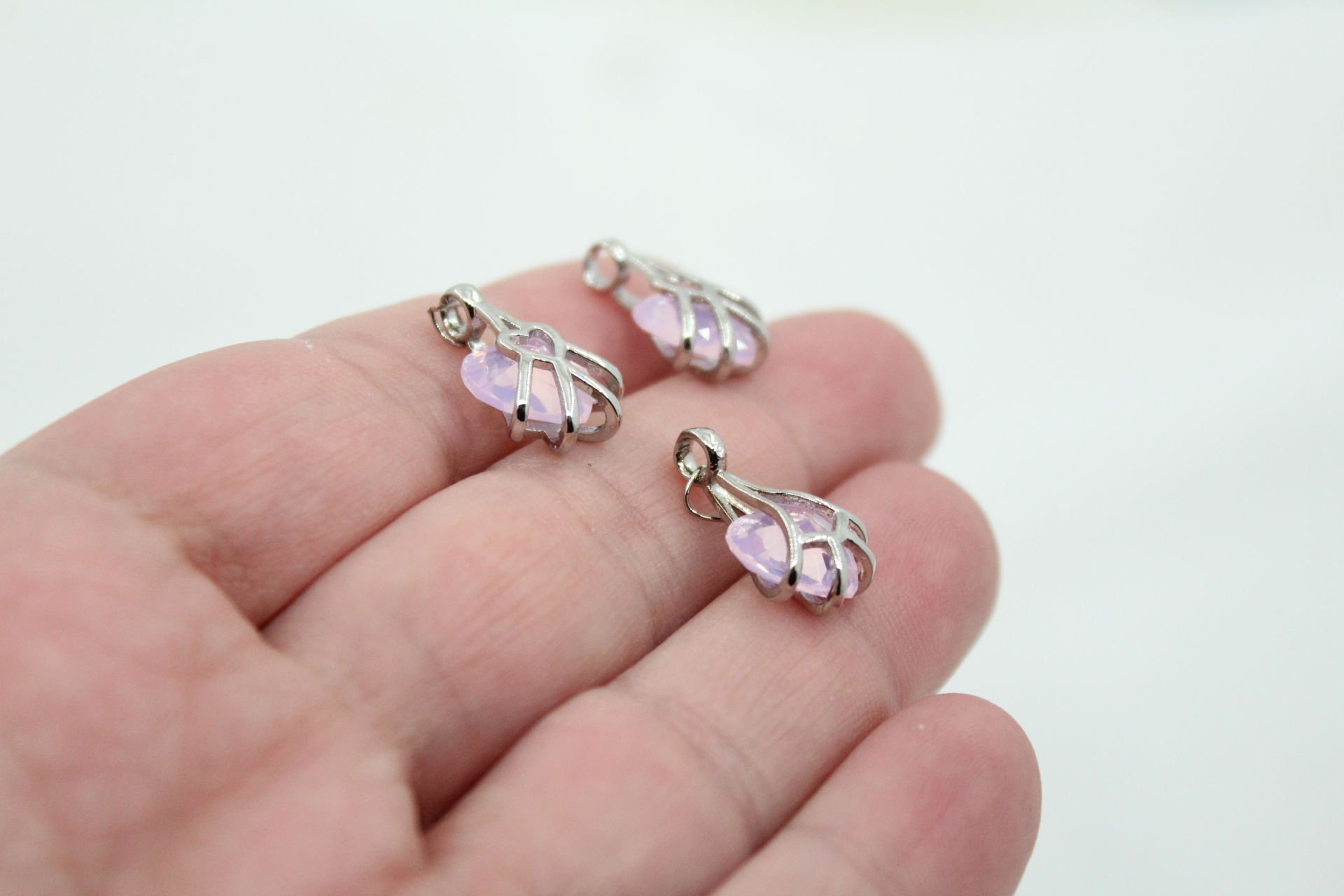 Rodyum Kaplama Kafes İçinde Kalp Buzlu Pembe