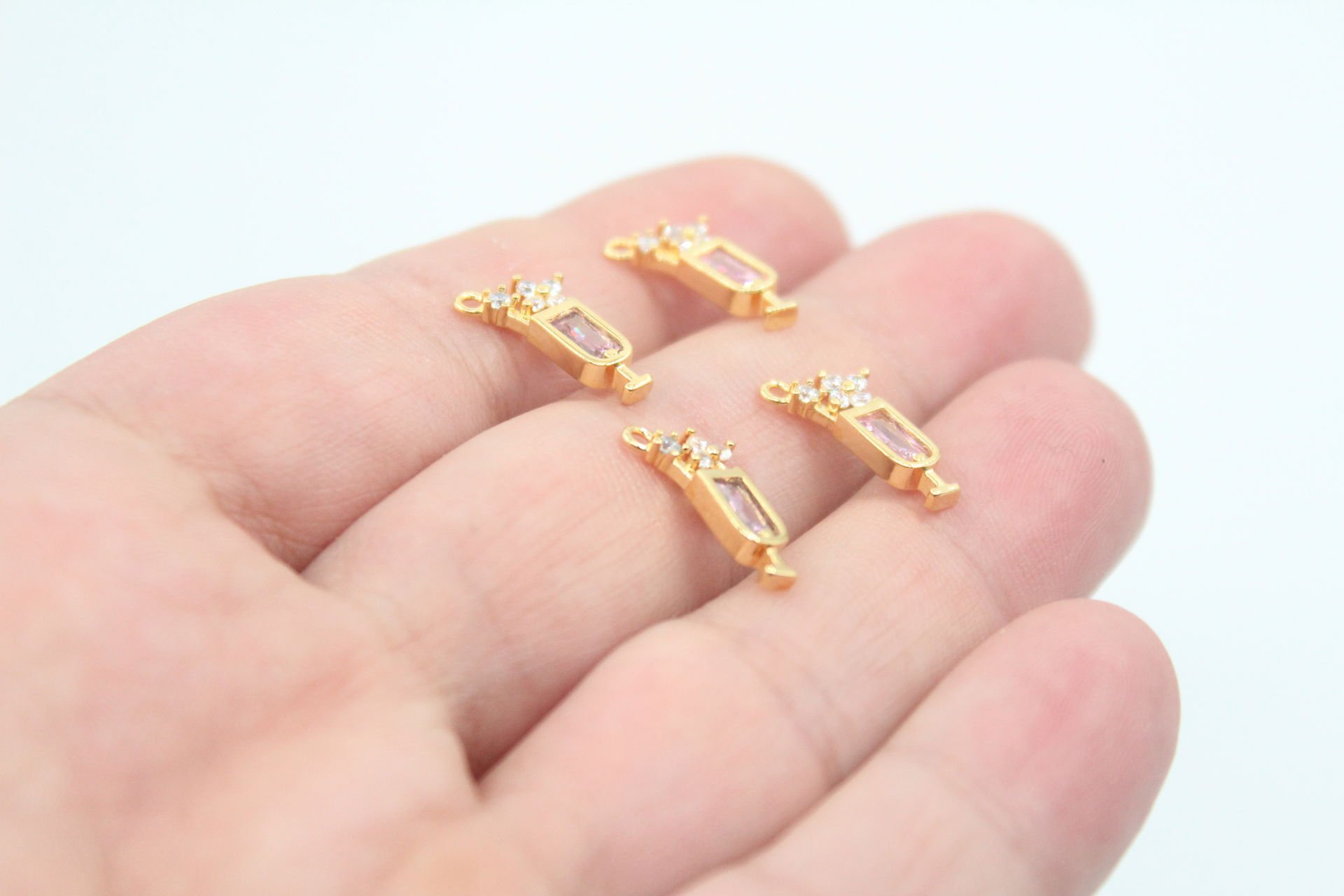 Altın Kaplama Pembe Taşlı Bardak Kolye Ucu