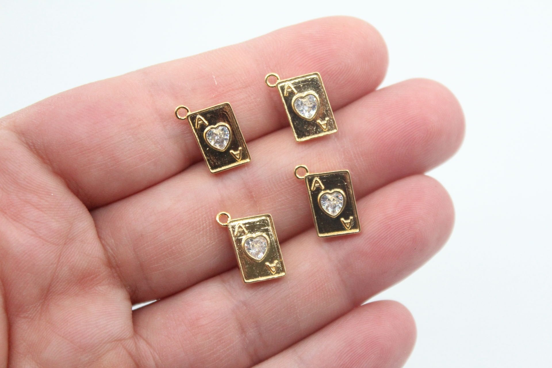 Altın Kaplama Zirkon Kalpli Kupa As