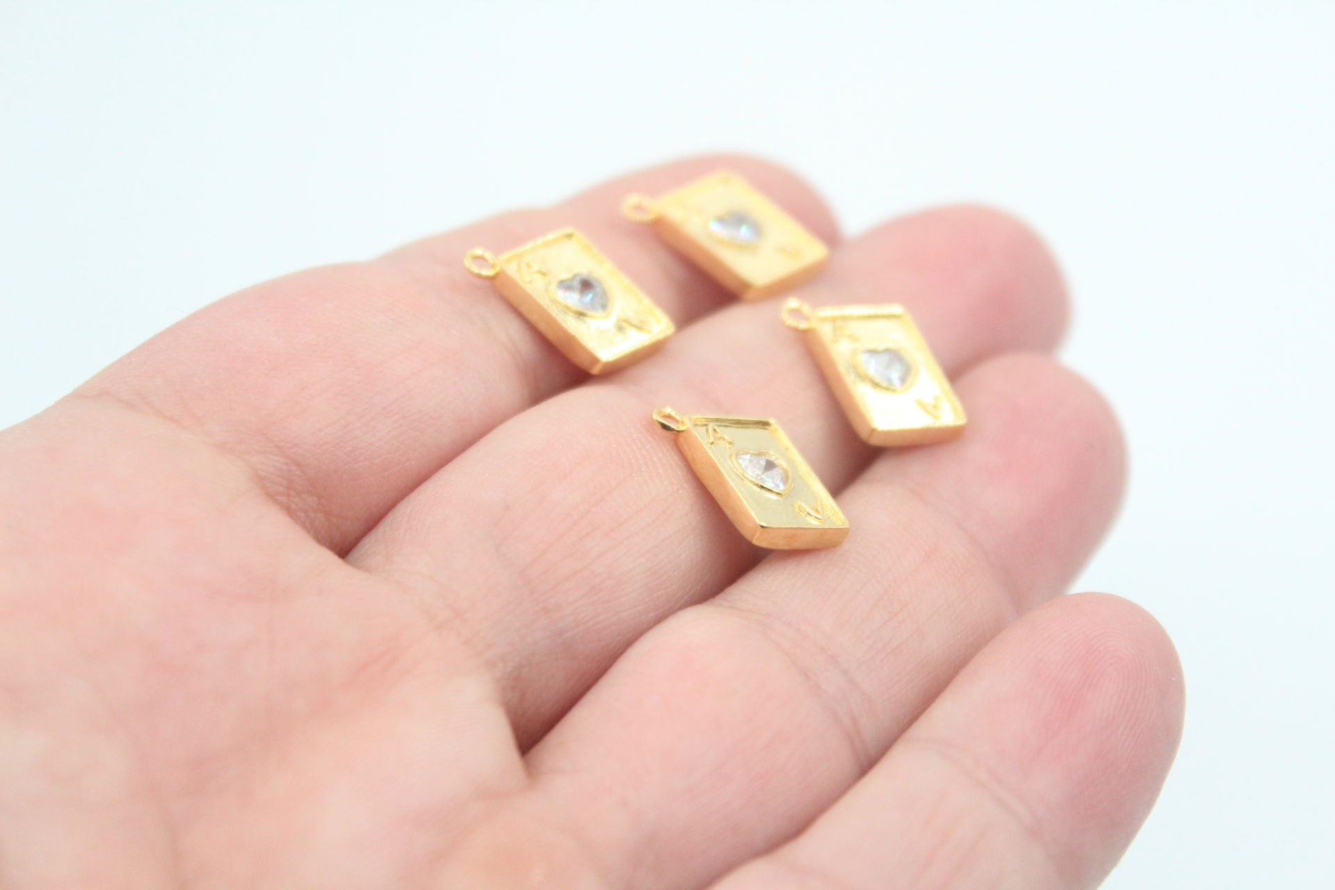 Altın Kaplama Zirkon Kalpli Kupa As