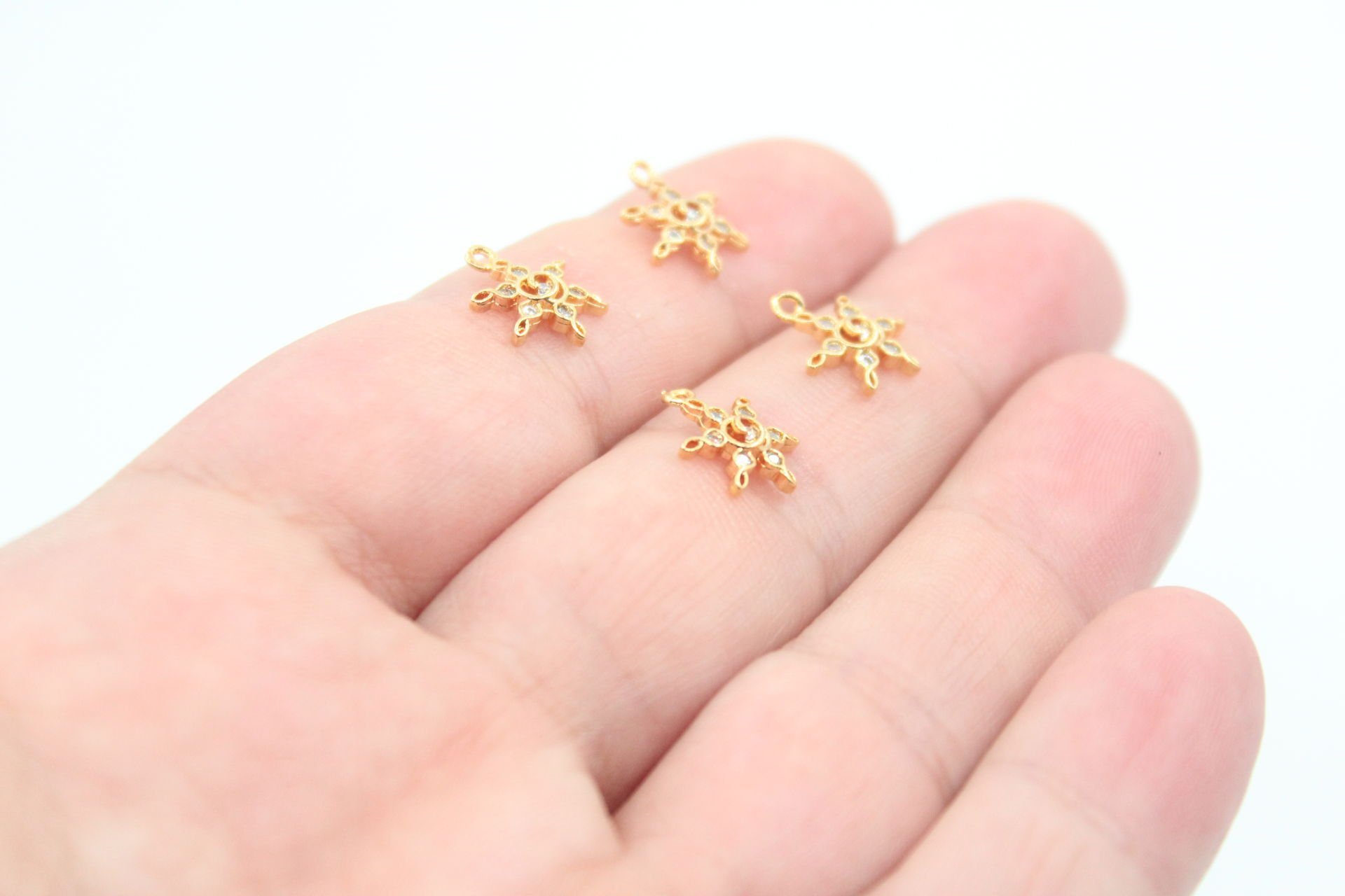 Altın Kaplama Zirkon Taşlı Mini Güneş