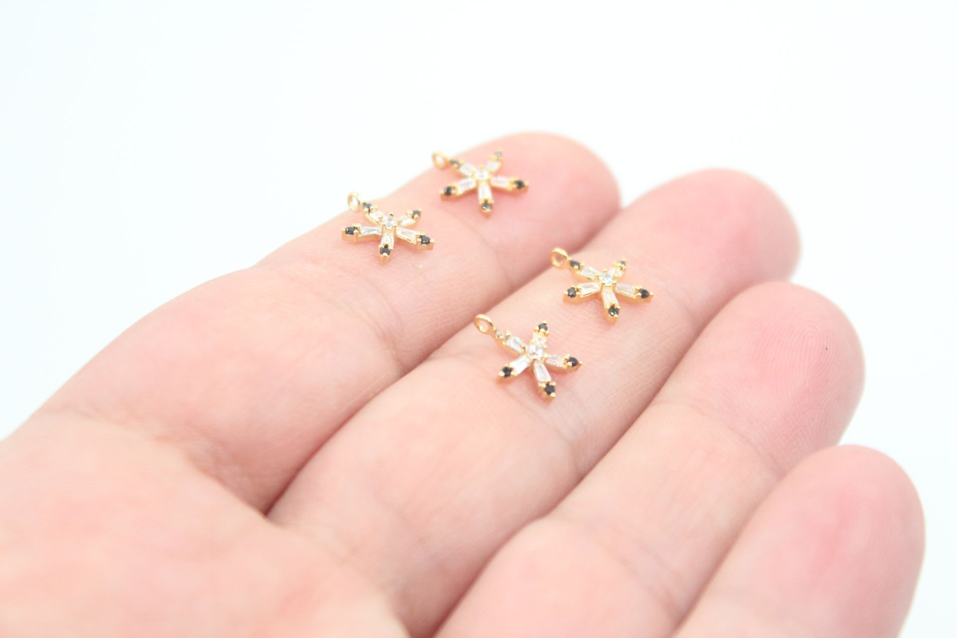 Altın Kaplama Baget Taşlı Mini Kar Tanesi