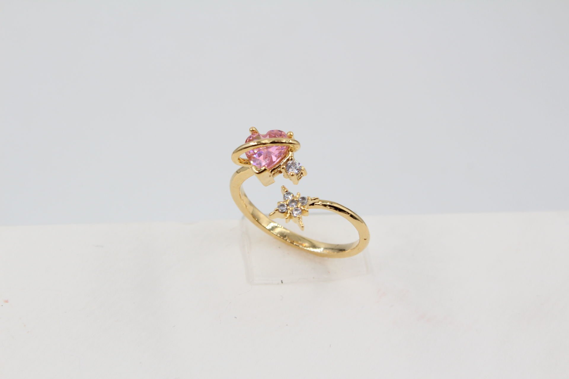 Altın Kaplama Kalp Gezegen Yüzük