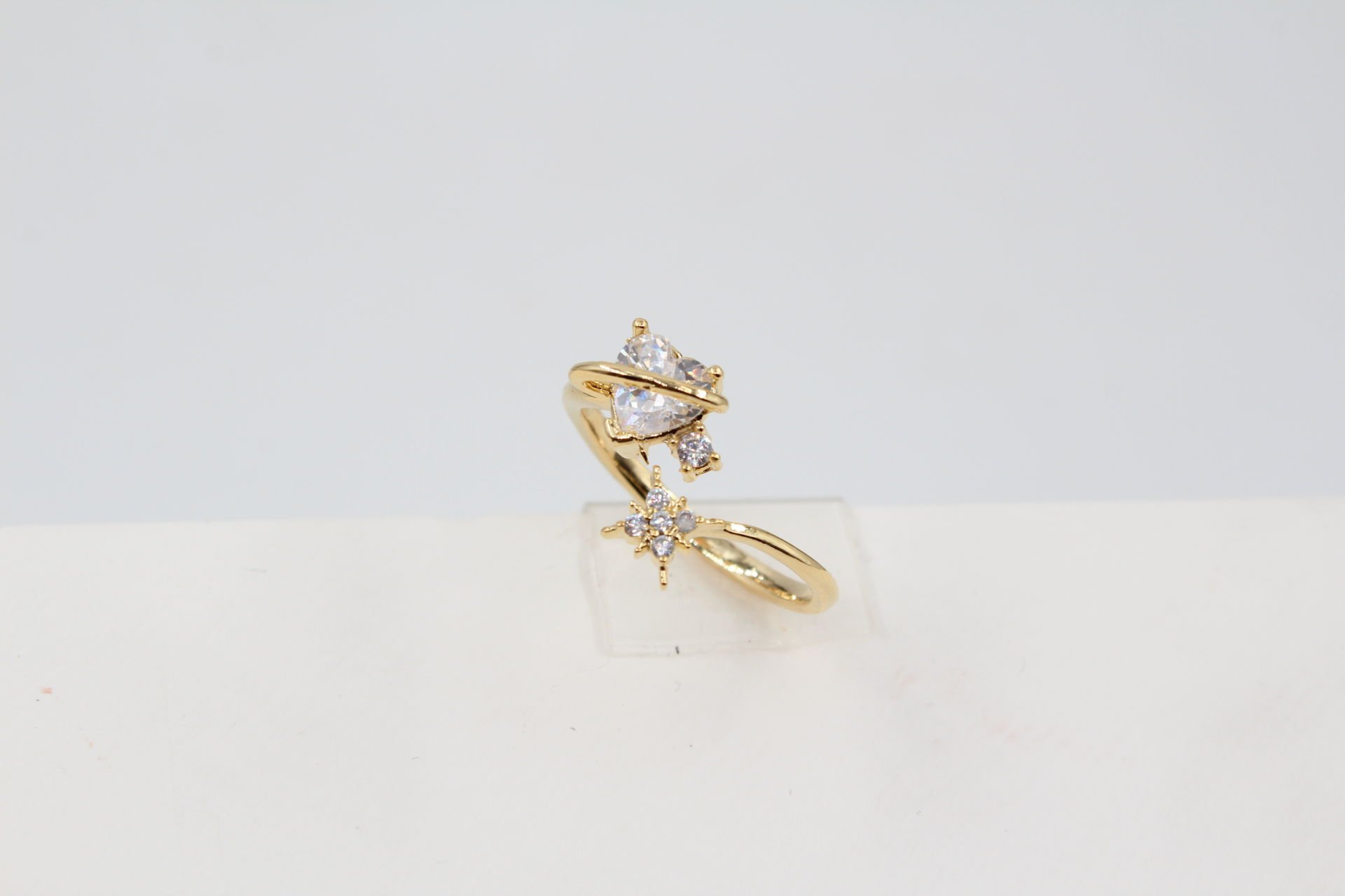 Altın Kaplama Kalp Gezegen Yüzük