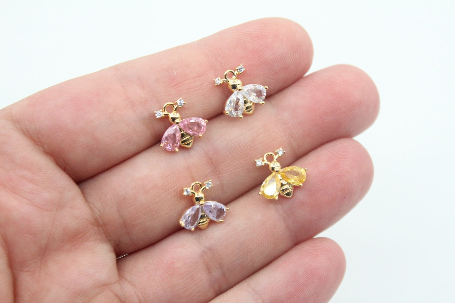 Altın Kaplama Zirkon Damla Taşlı Arı Kolye Ucu