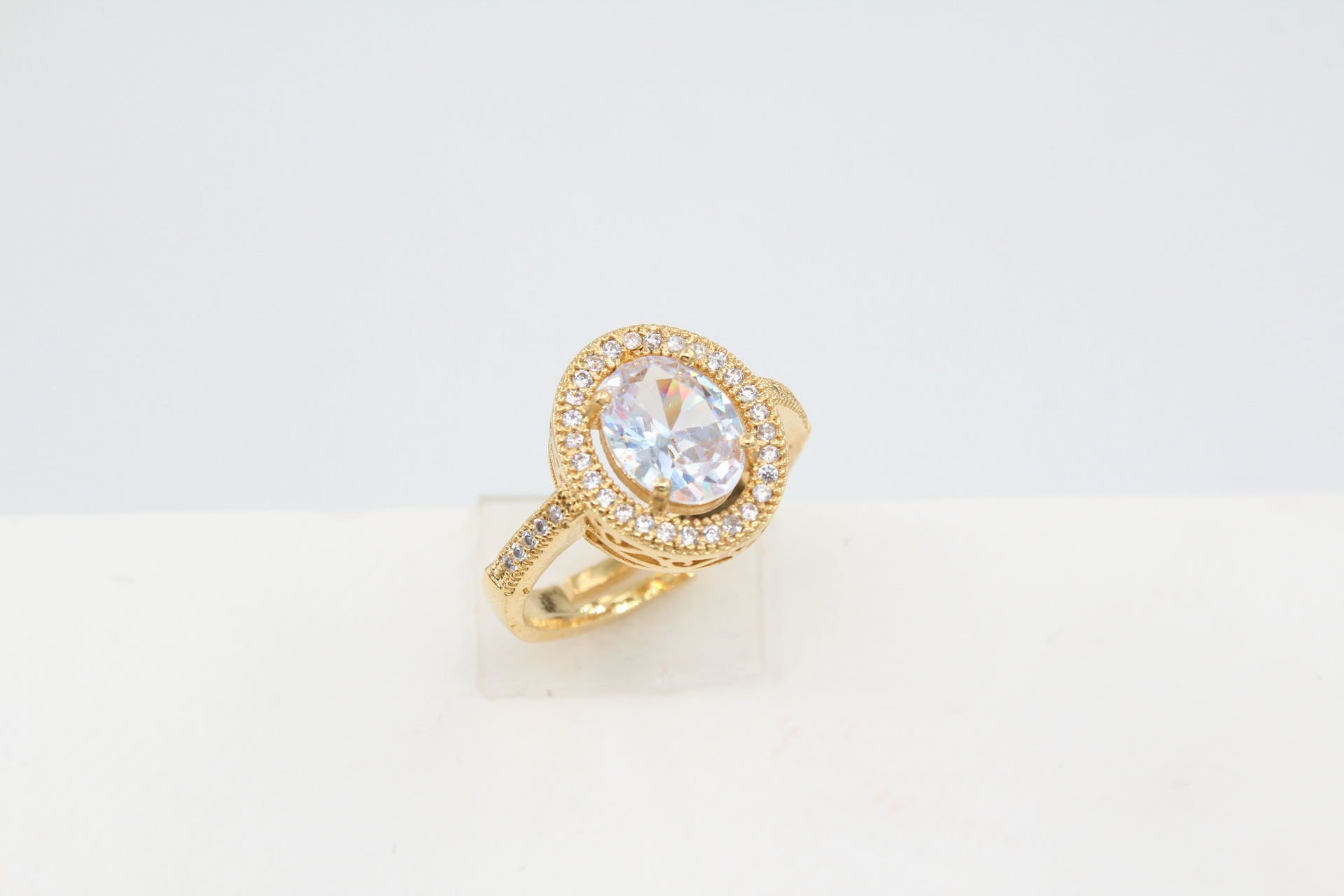 Altın Kaplama Oval Taşlı Yüzük