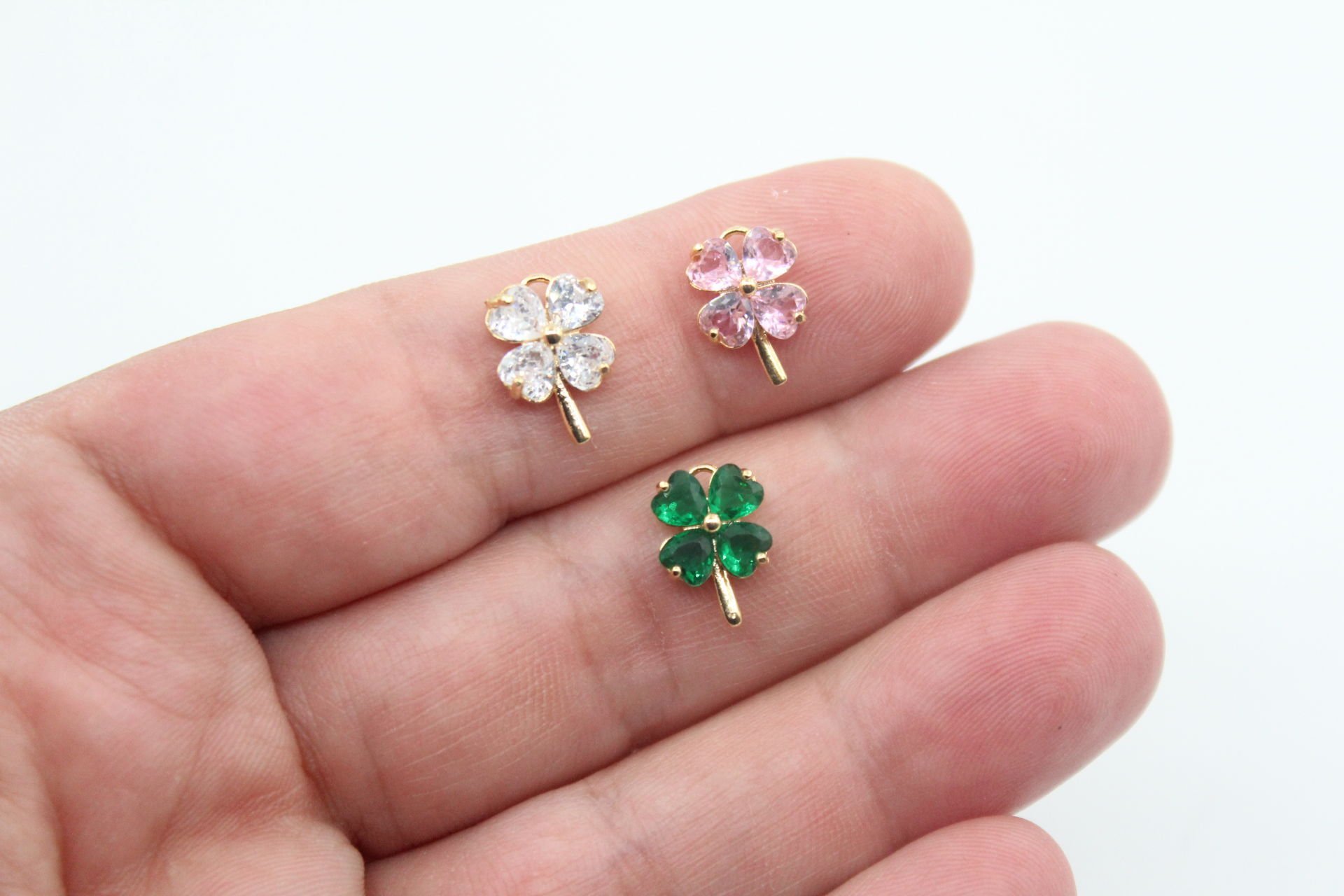 Altın Kaplama Zirkonlu Yonca Kolye Ucu