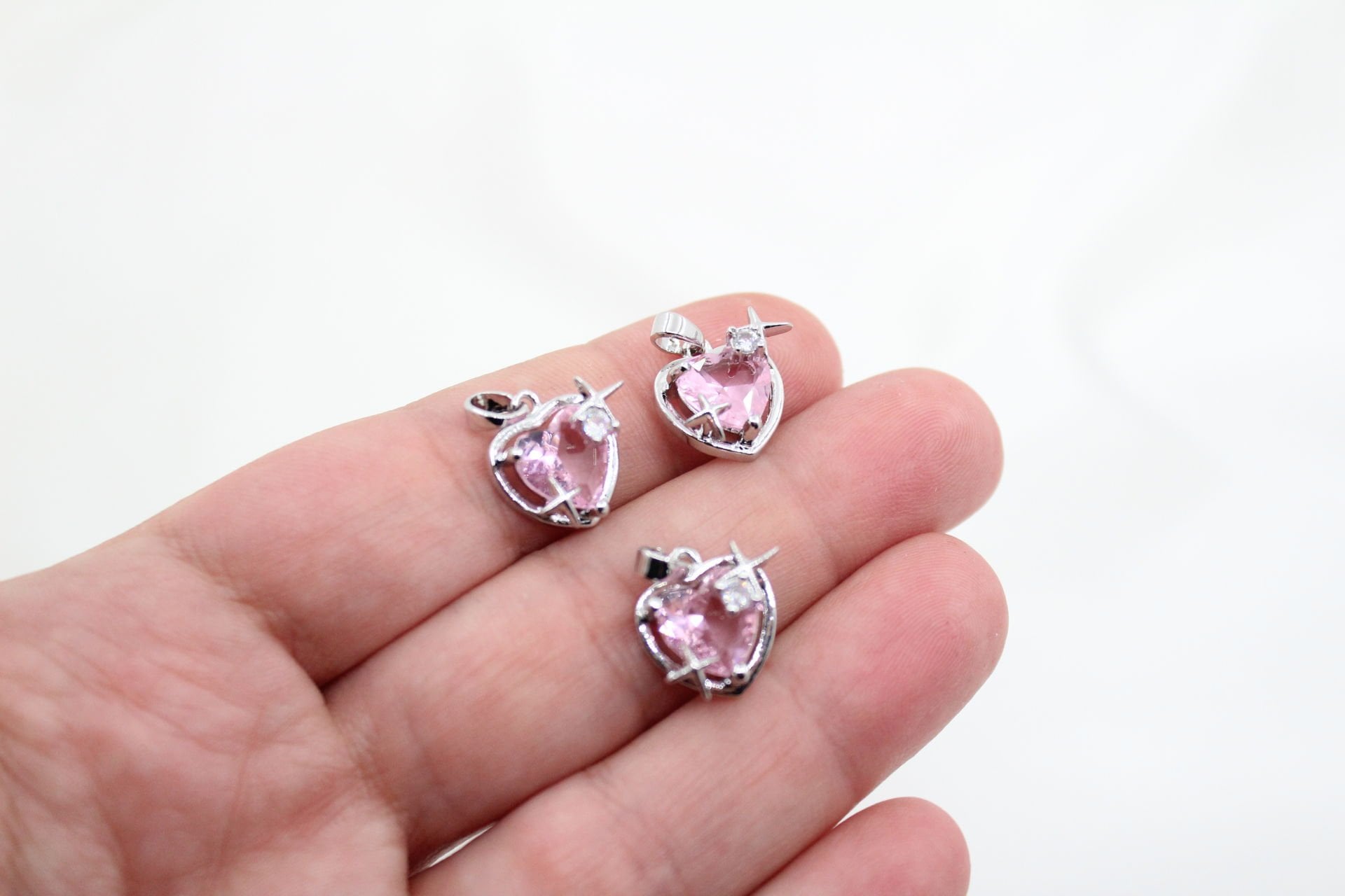 Rodyum Kaplama İthal Pembe Yıldızlı Kalp