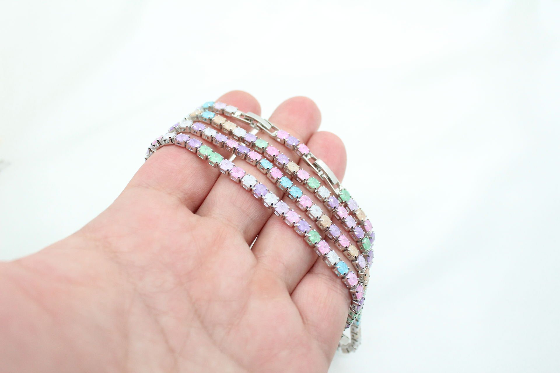 Rodyum Kaplama Yuvarlak Simli Zirkonlu Mix Su Yolu Bileklik