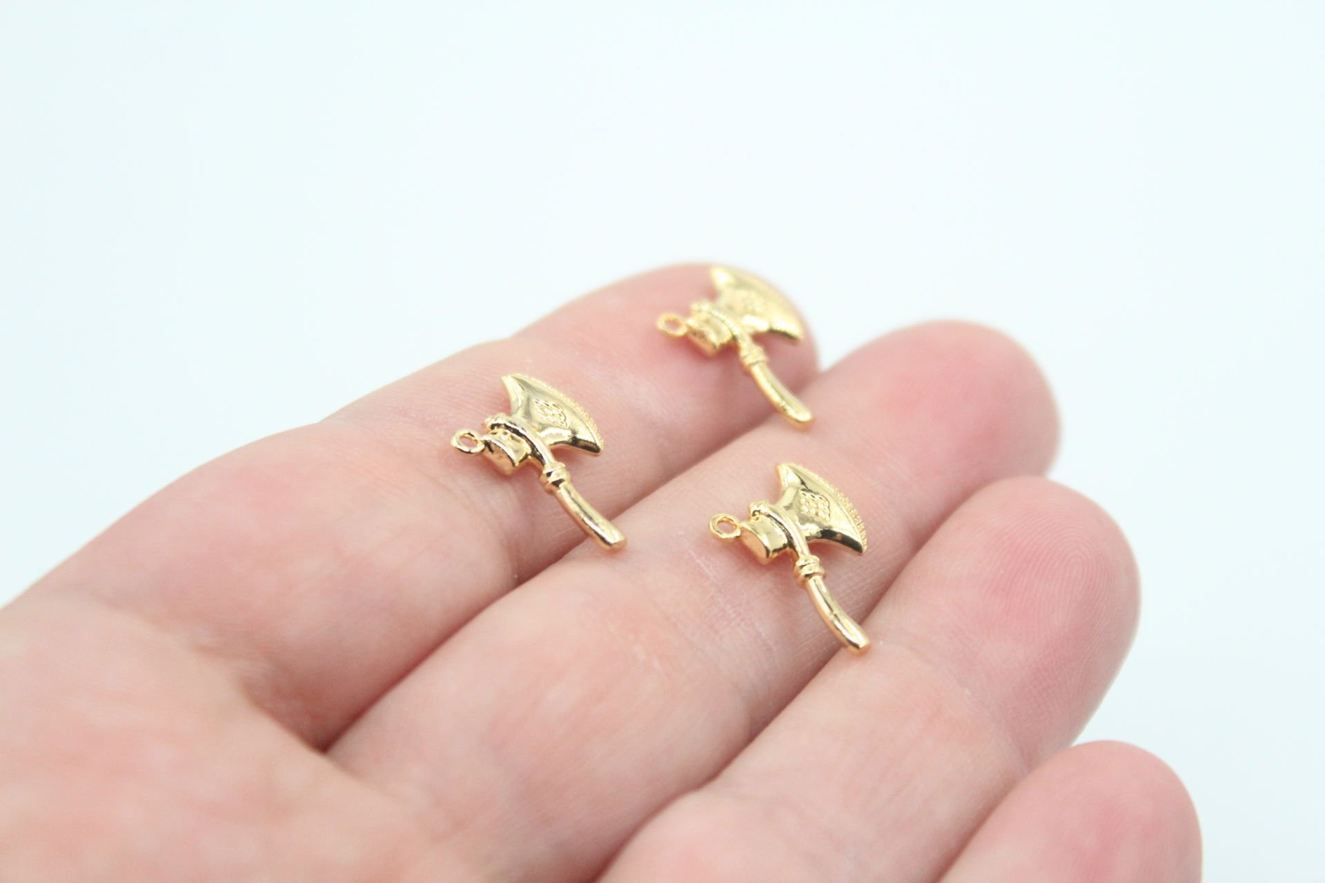 Altın Kaplama Döküm Balta Kolye Ucu