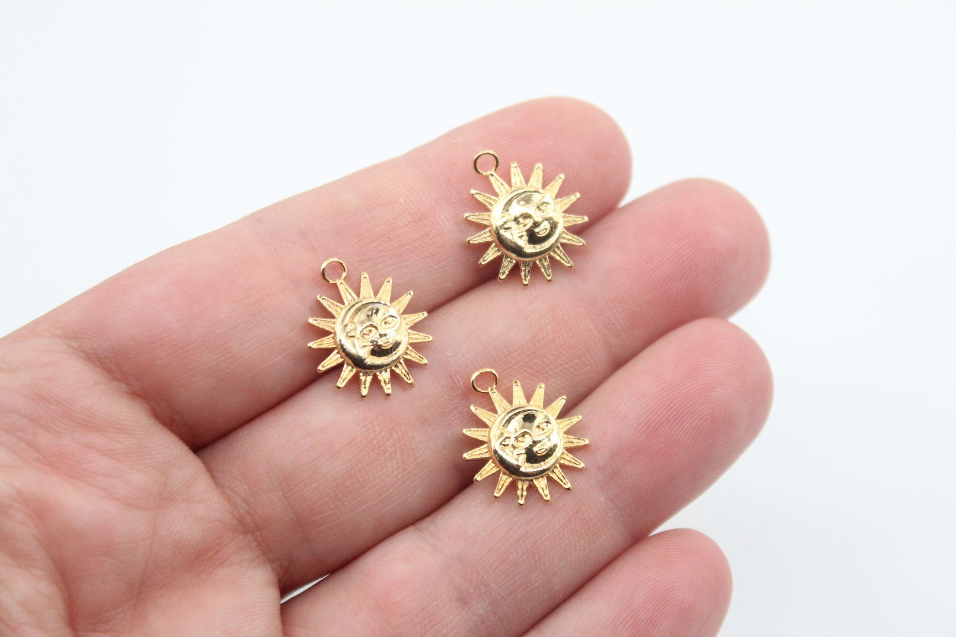 Altın Kaplama Döküm Küçük Ay Güneş Kolye Ucu